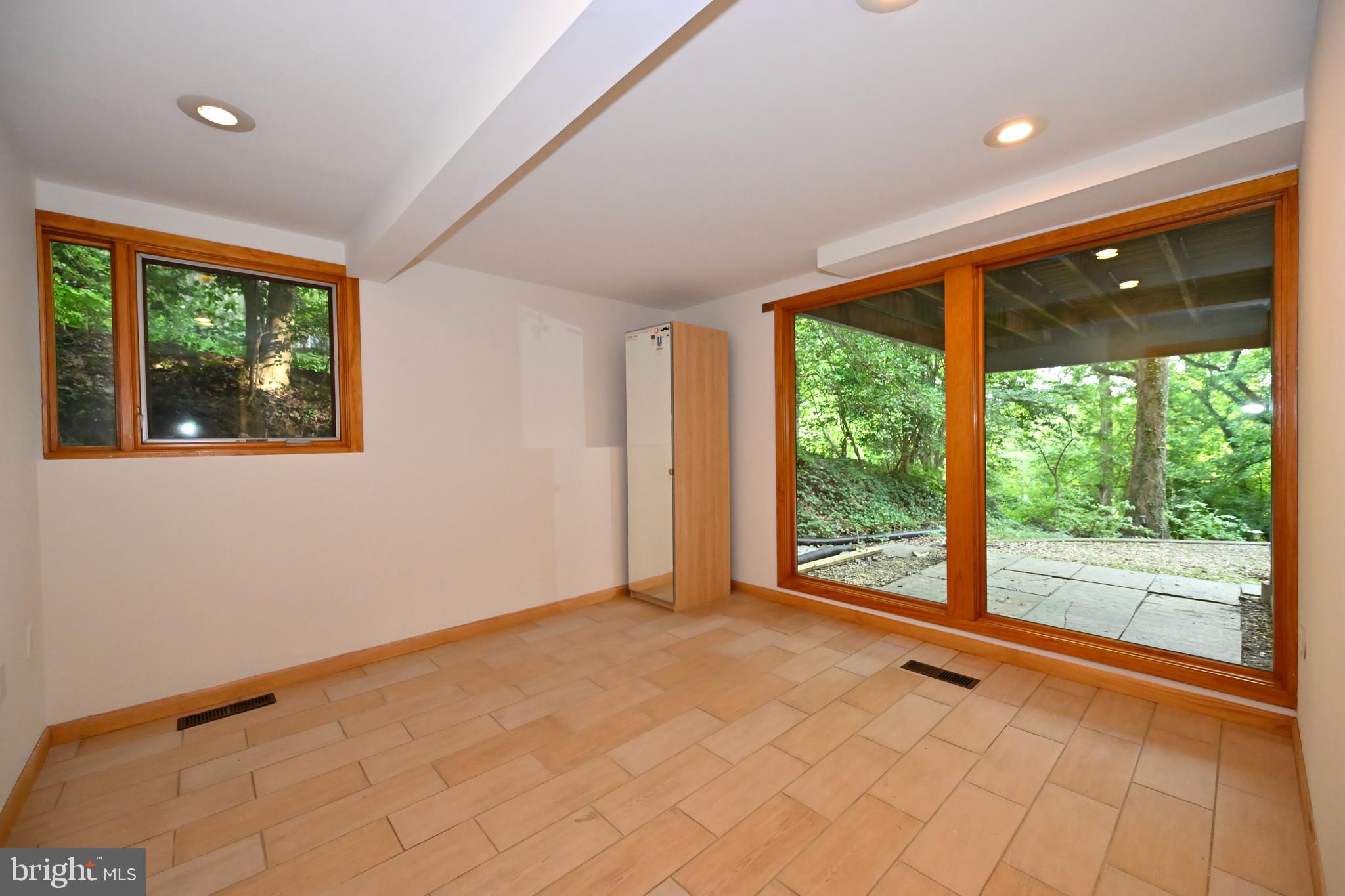 GLEN ECHO HEIGHTS - Residential
