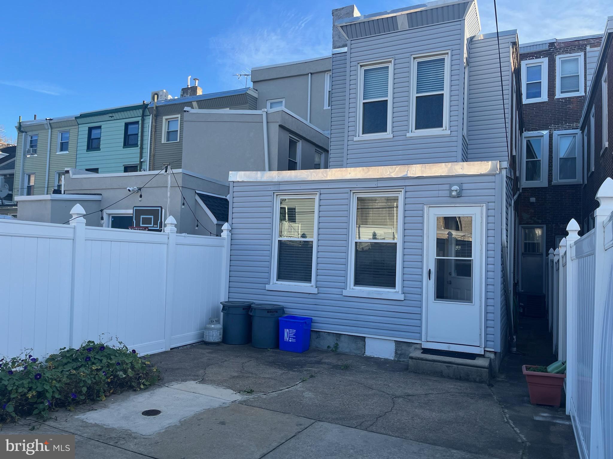 FISHTOWN - Residential Lease