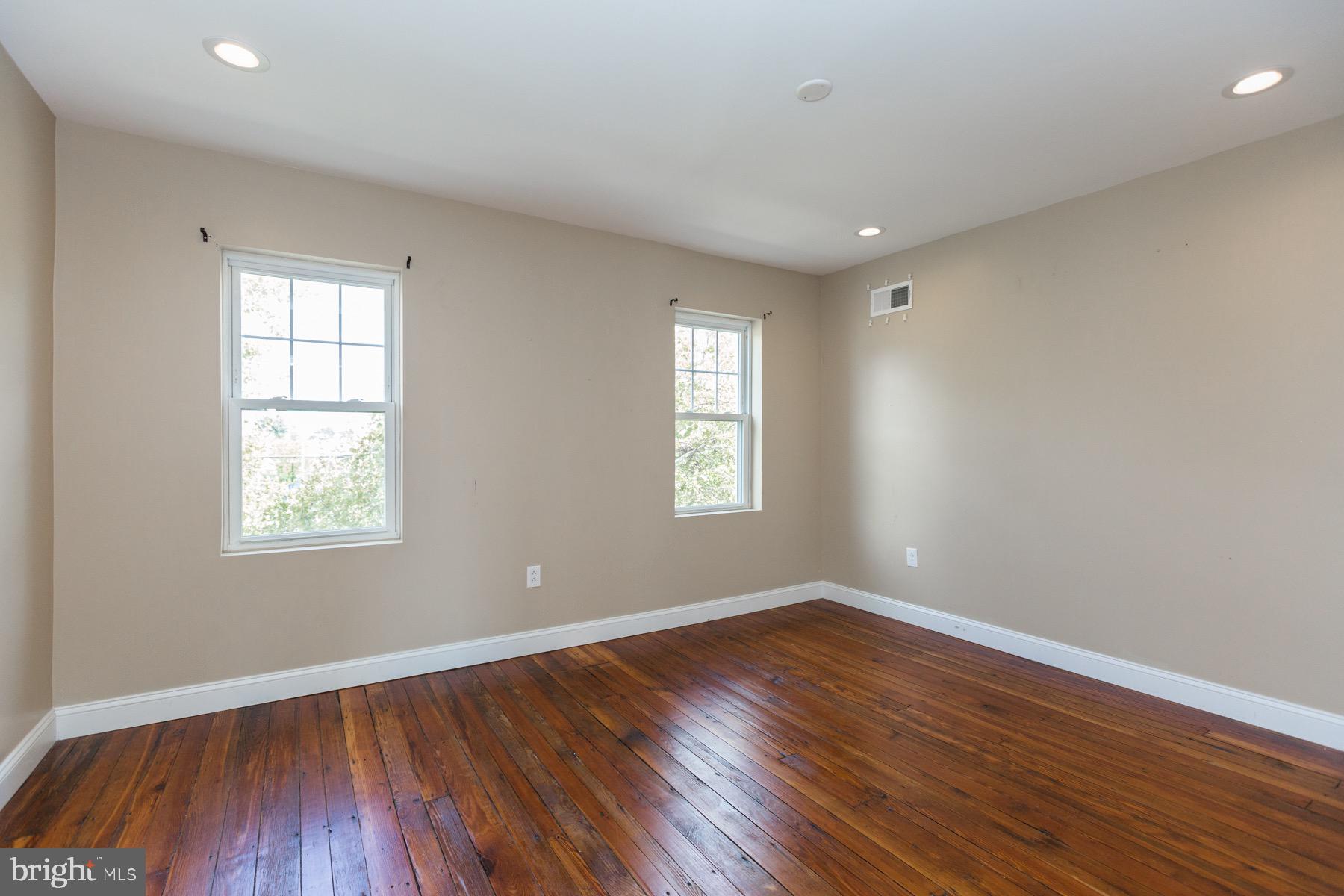 FISHTOWN - Residential Lease