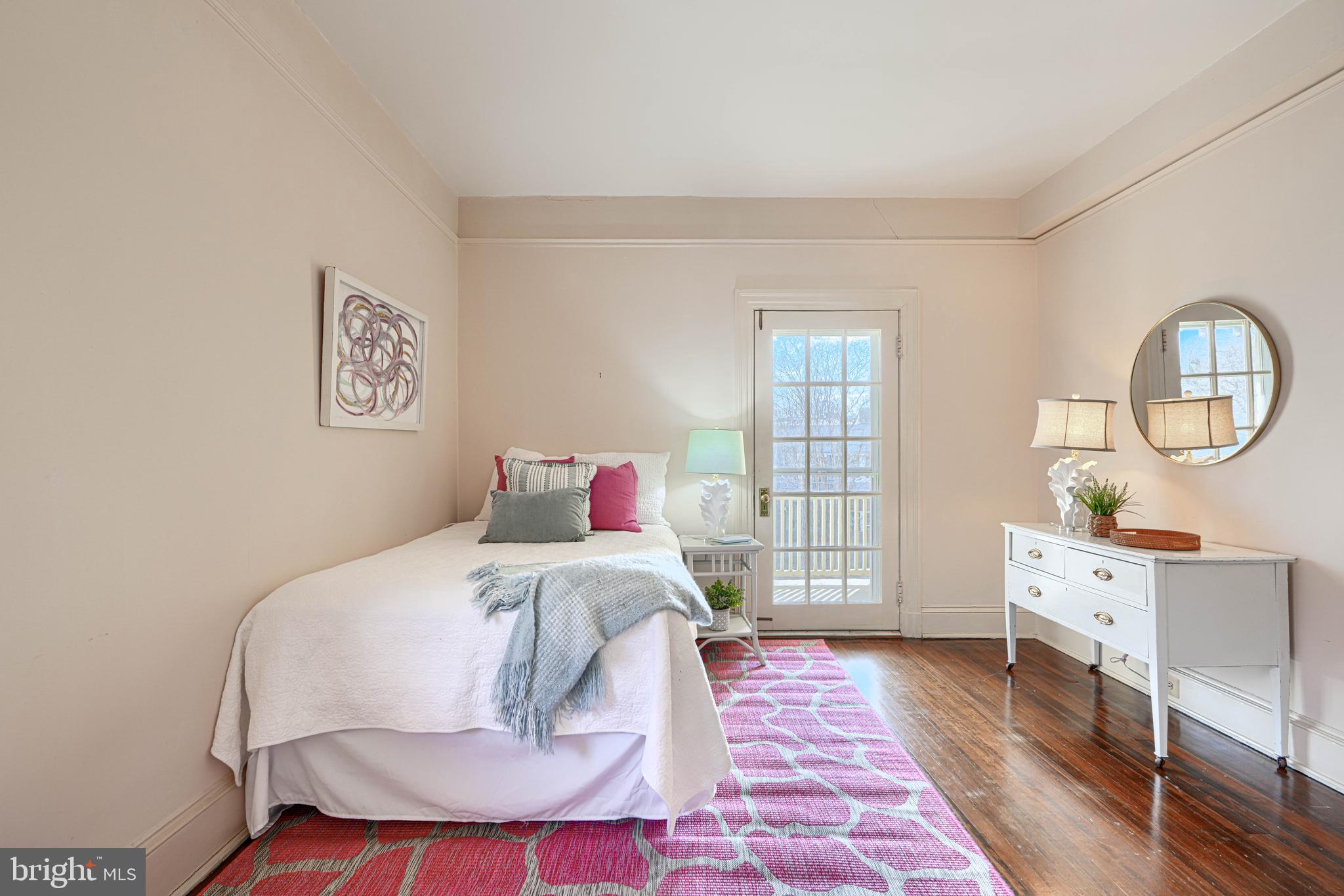 ROLAND PARK - Residential