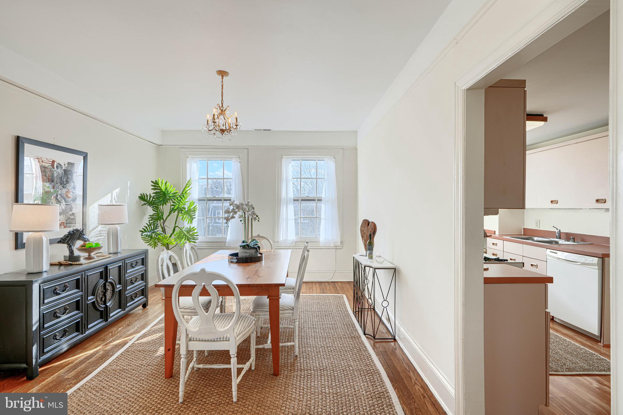 ROLAND PARK - Residential