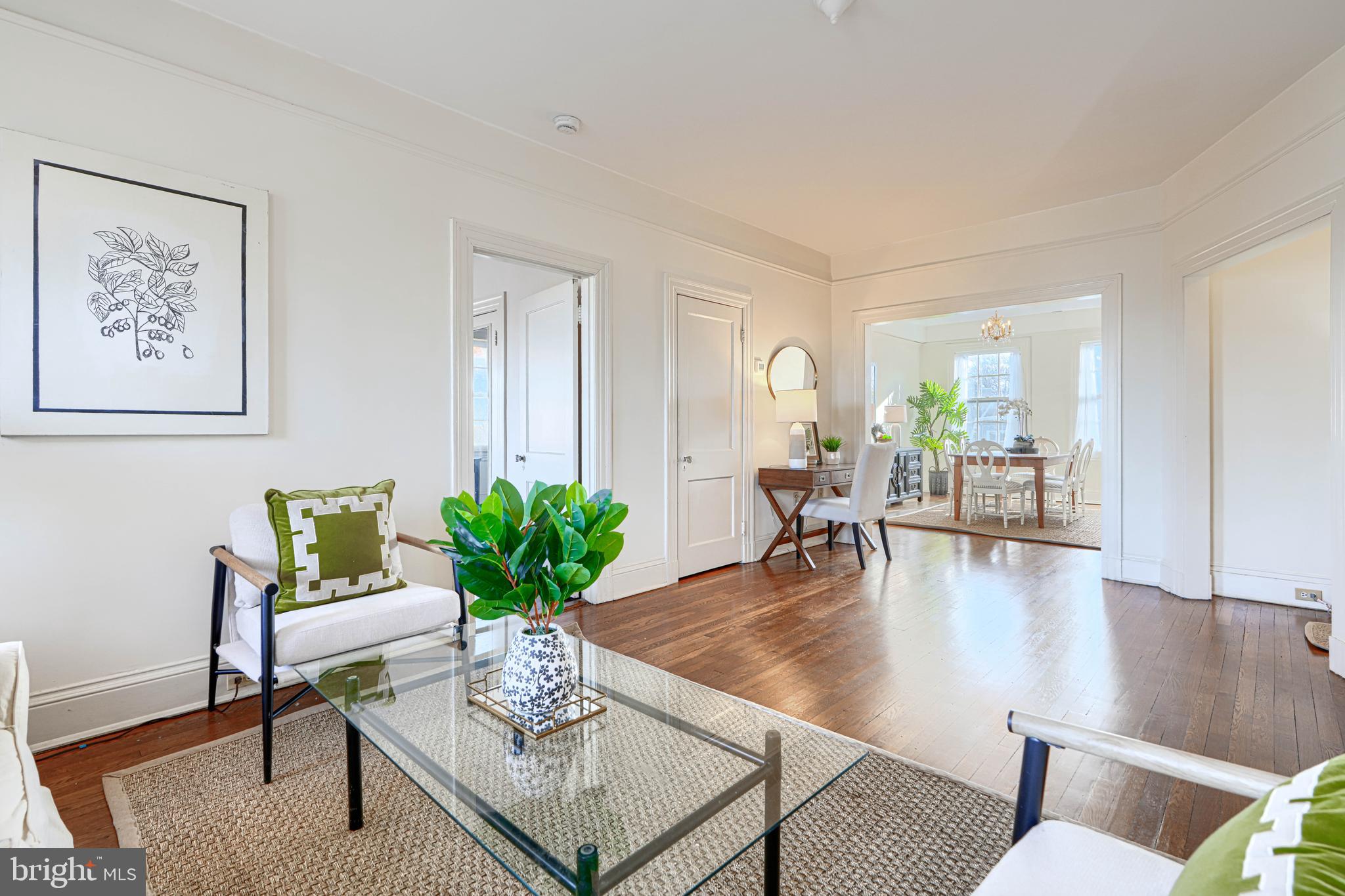 ROLAND PARK - Residential