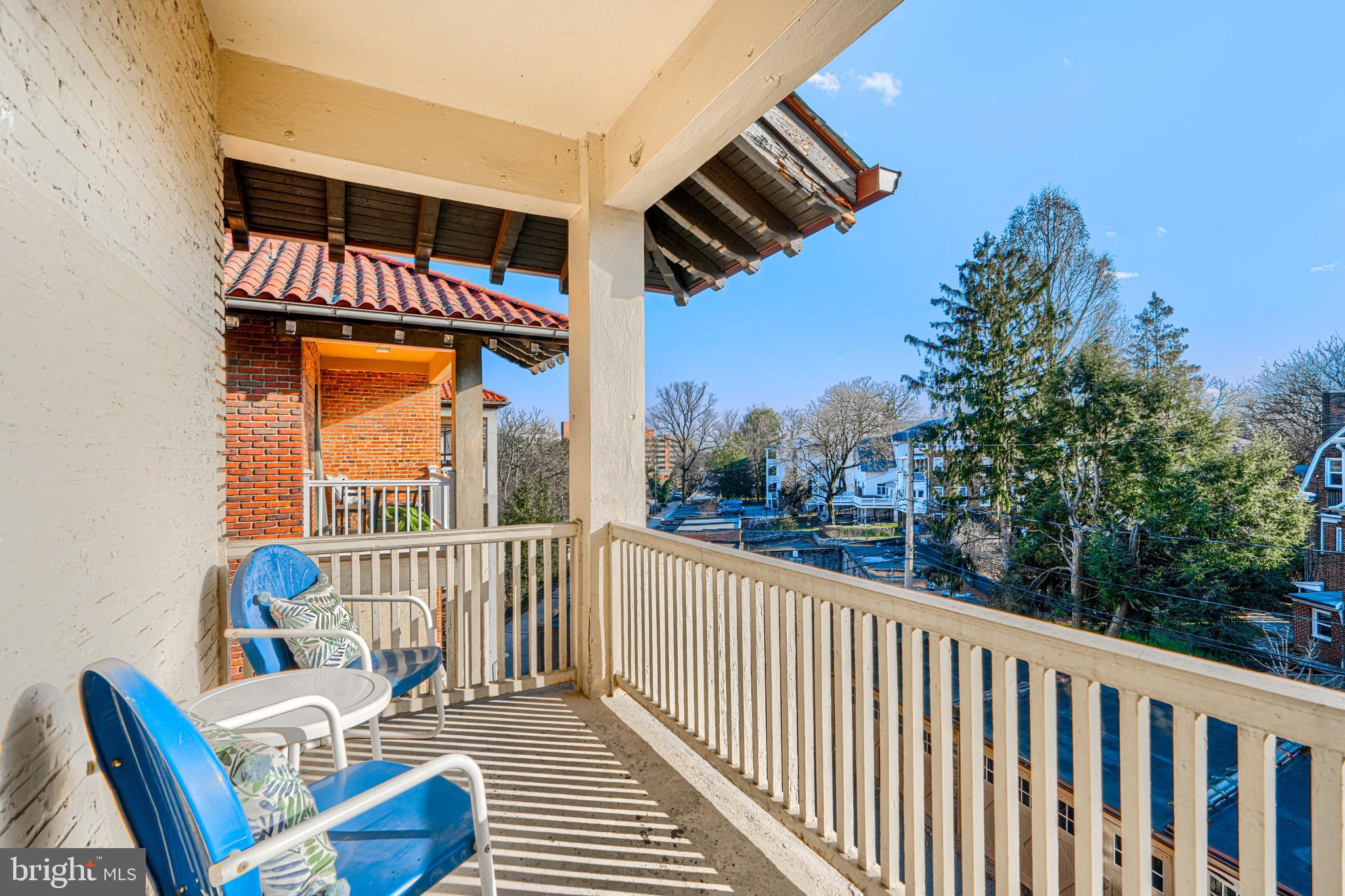 ROLAND PARK - Residential