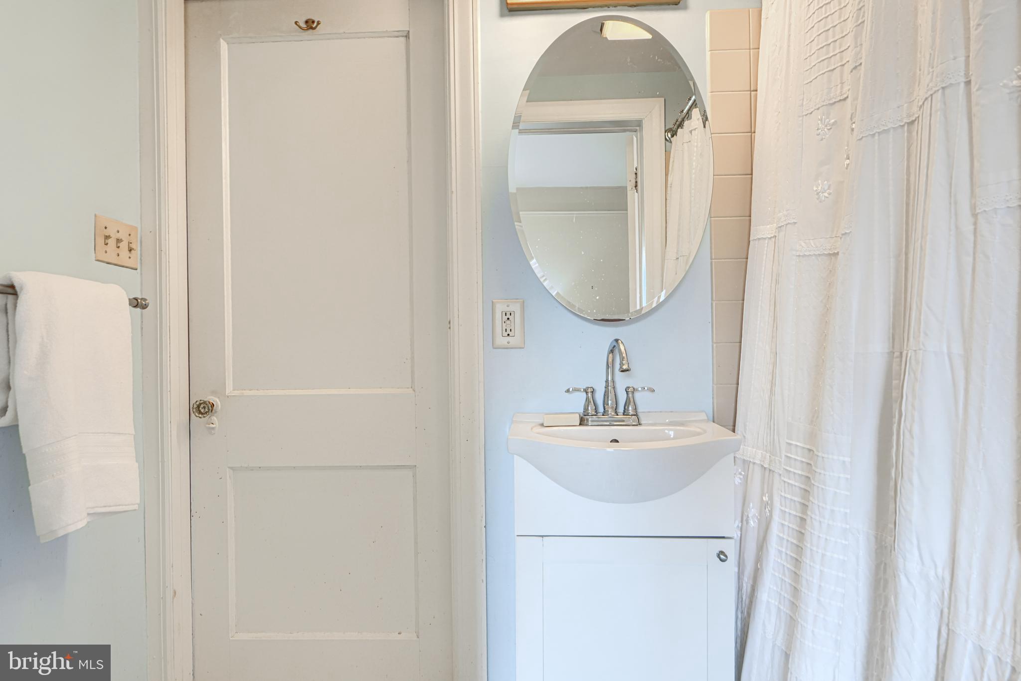 ROLAND PARK - Residential