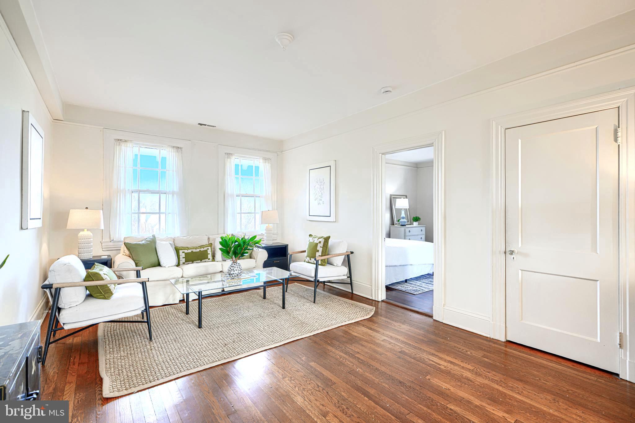 ROLAND PARK - Residential