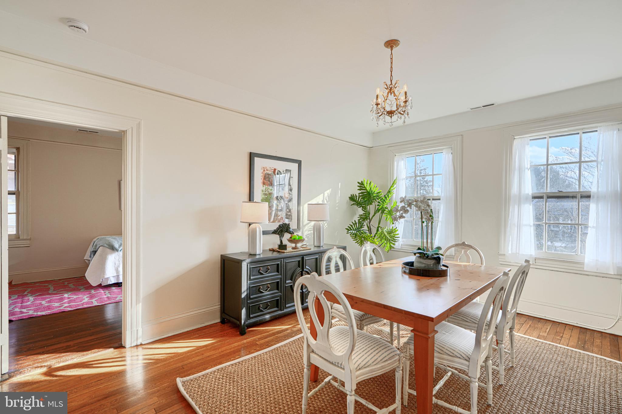 ROLAND PARK - Residential