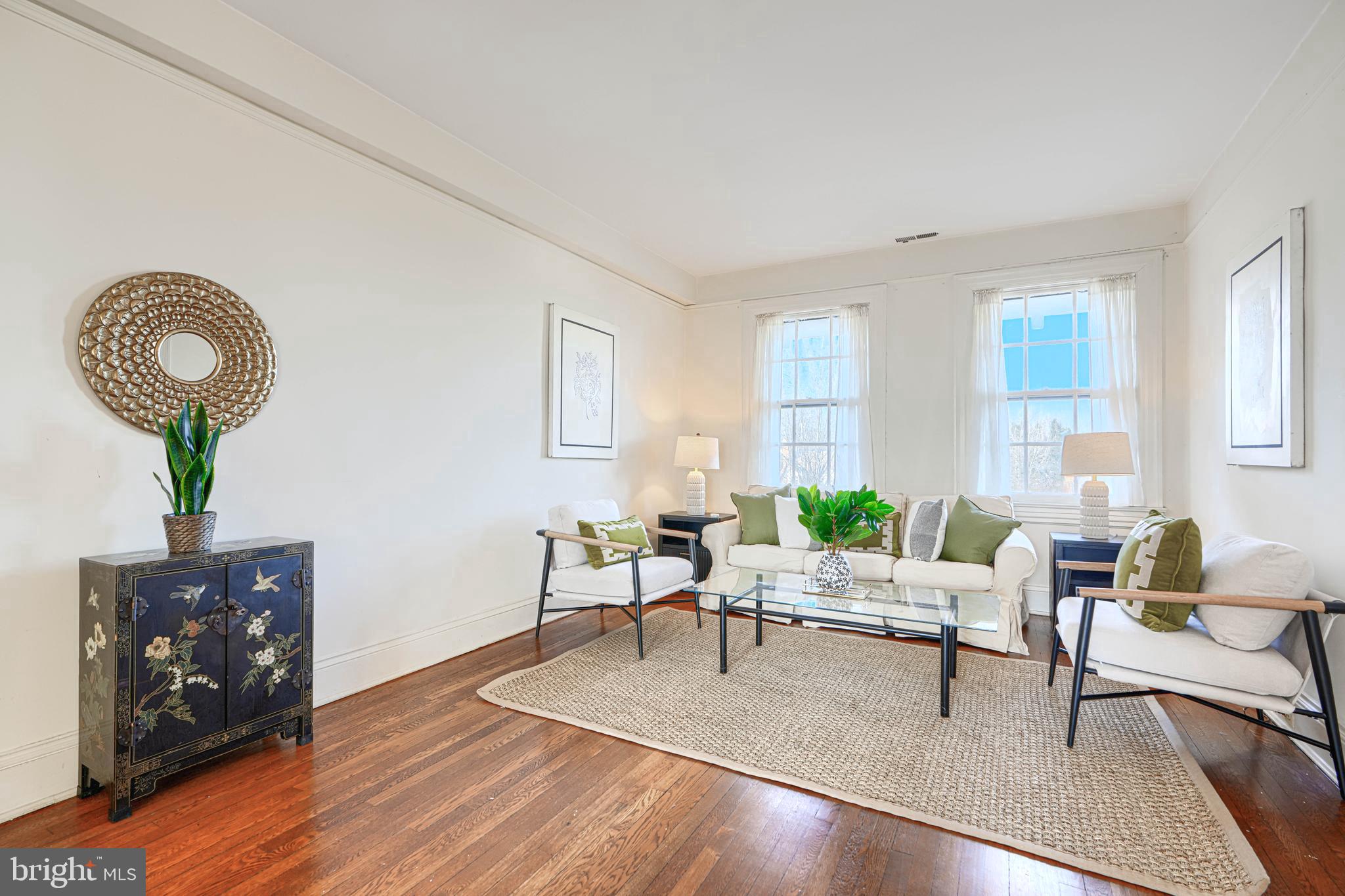 ROLAND PARK - Residential