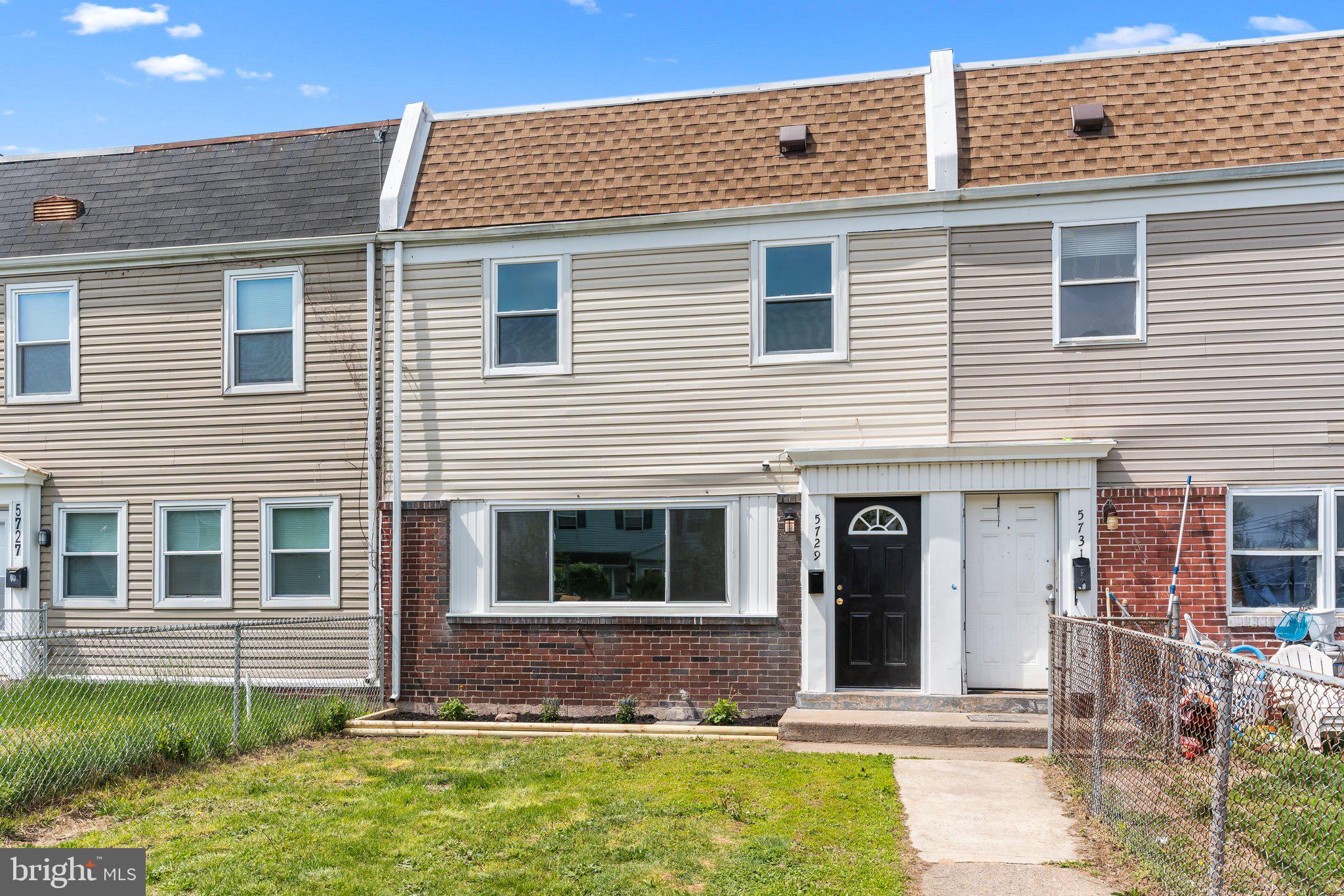 BLOOMSDALE GDNS - Residential