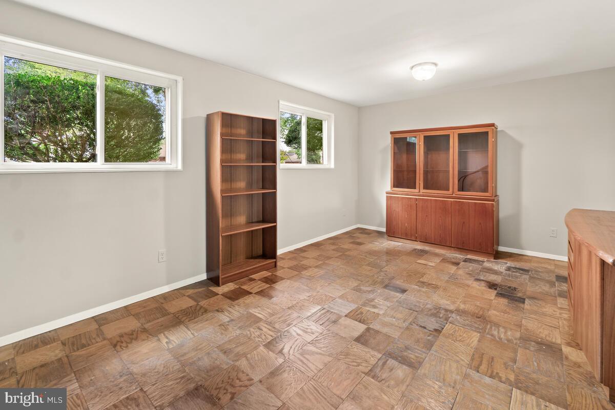 GARRETT FOREST - Residential