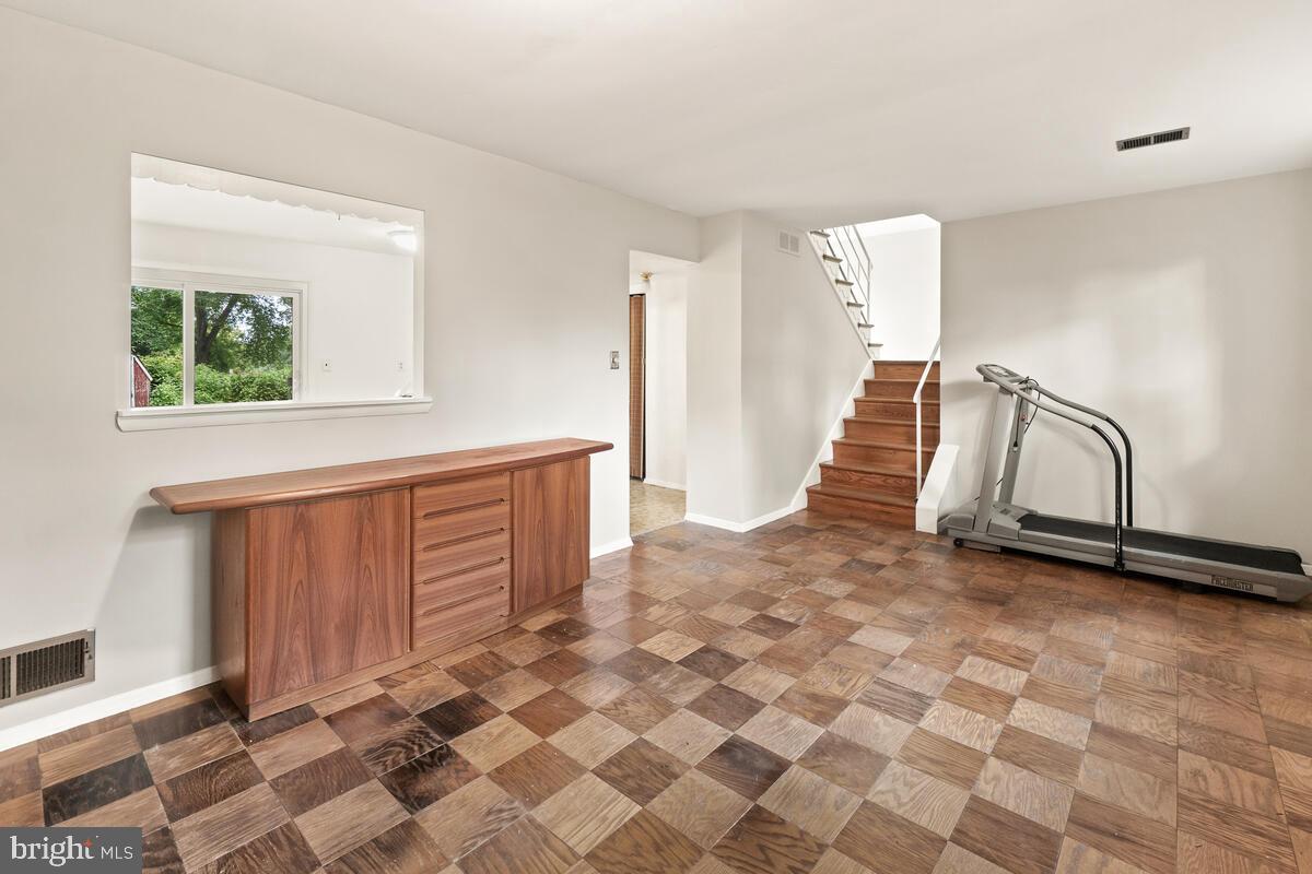 GARRETT FOREST - Residential