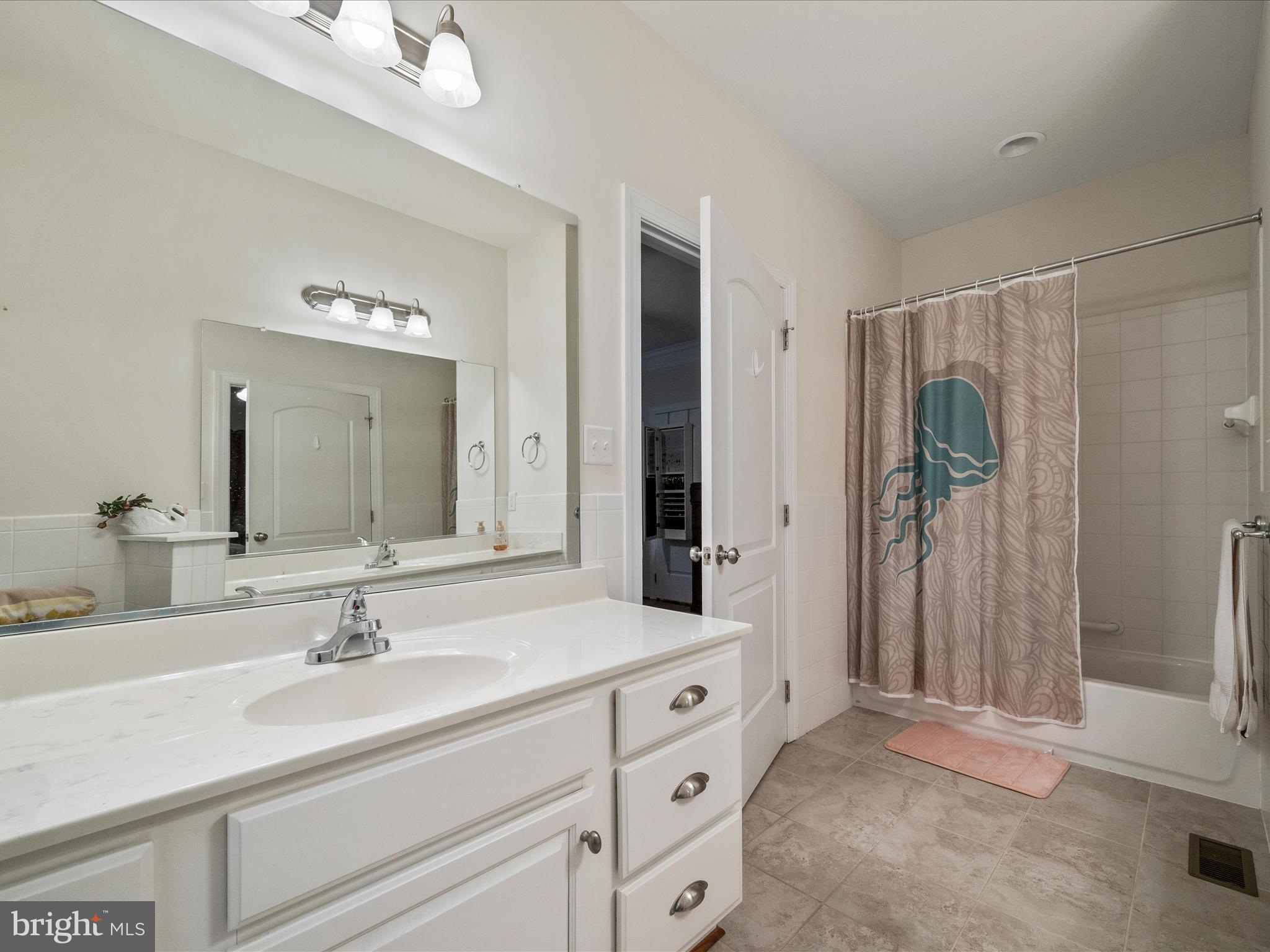 FLINT RIDGE - Residential