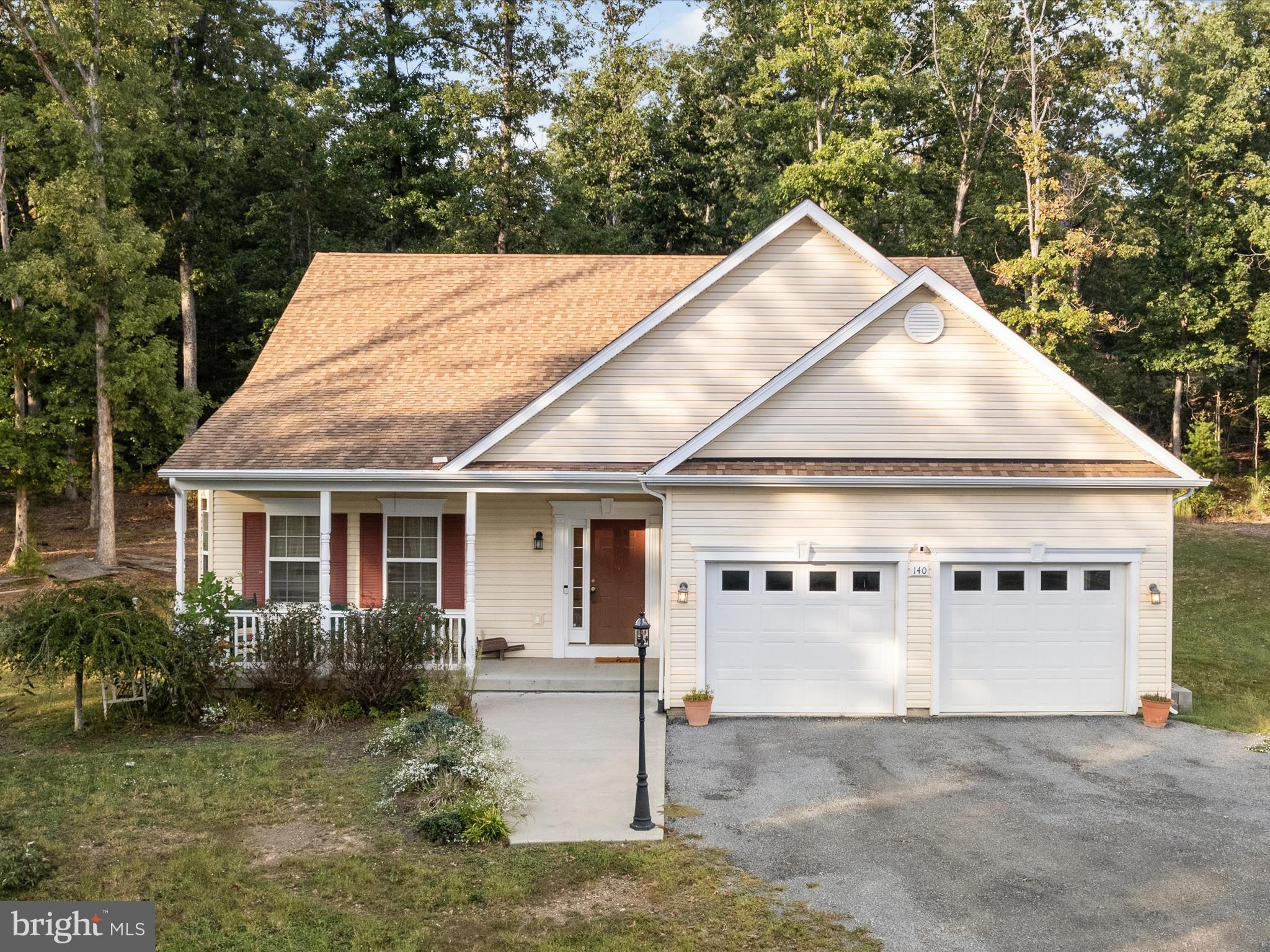 FLINT RIDGE - Residential