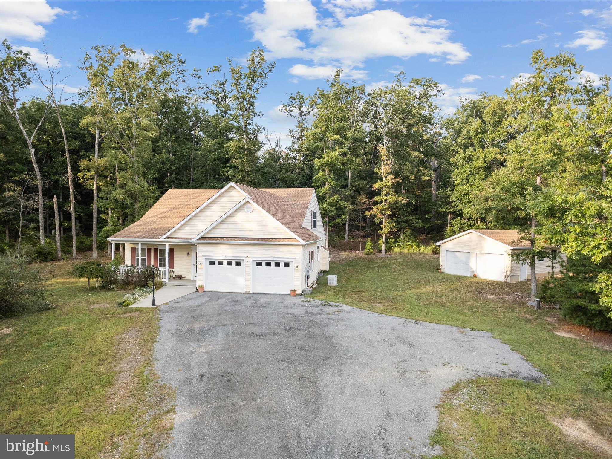 FLINT RIDGE - Residential