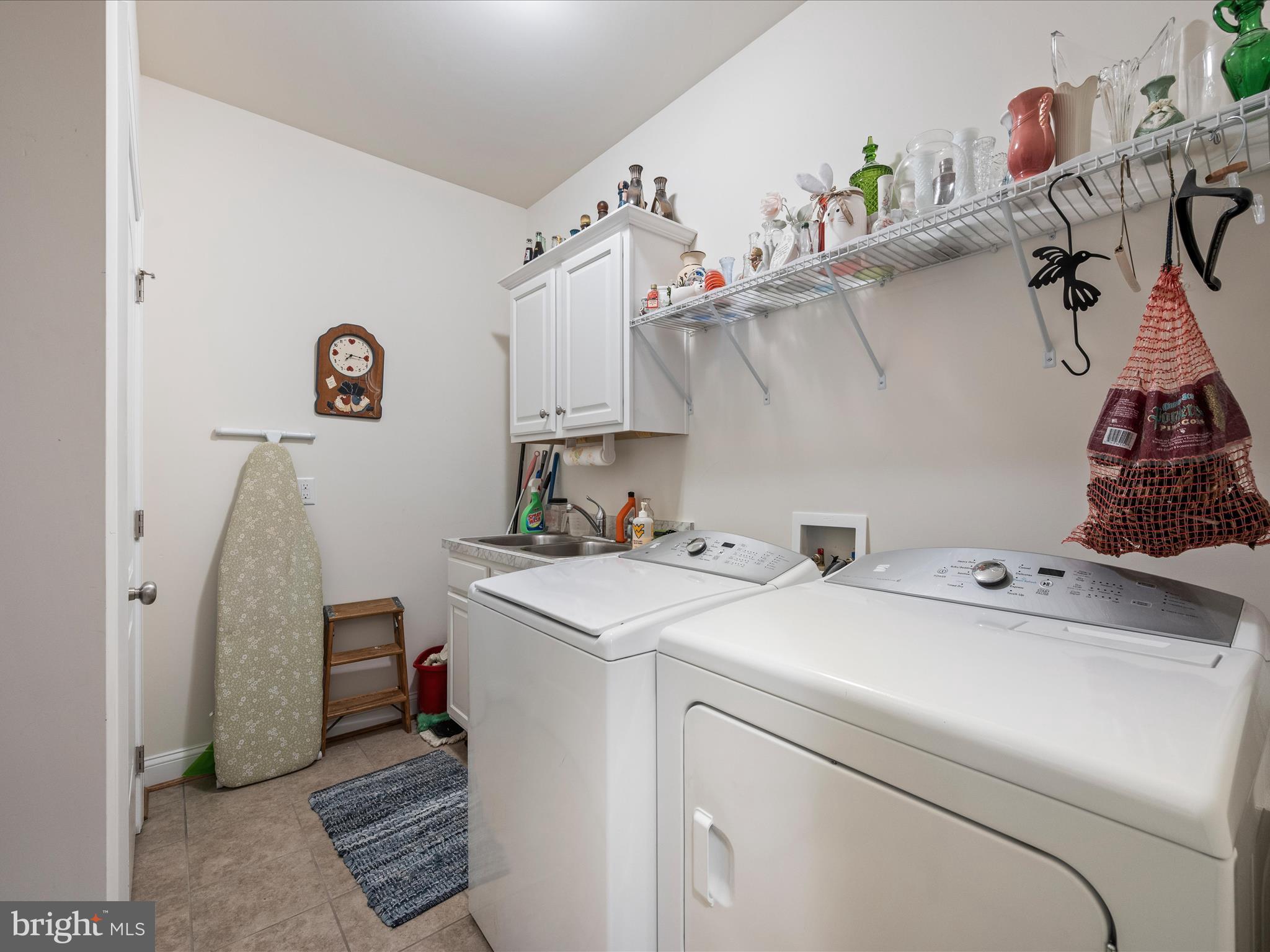 FLINT RIDGE - Residential