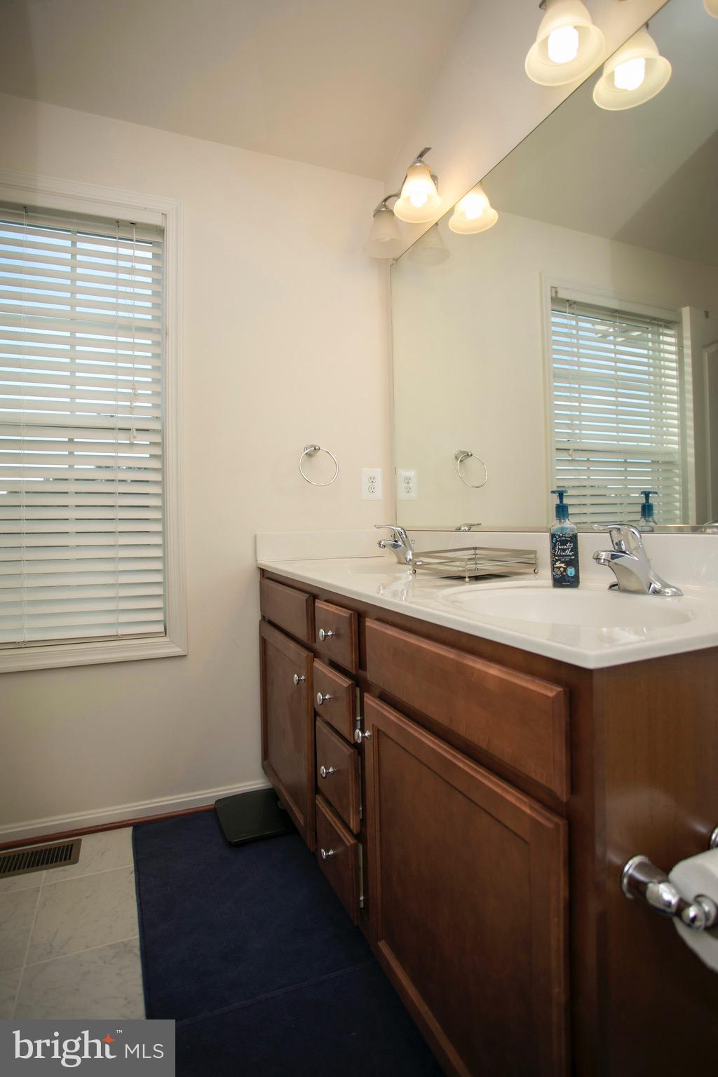 LADYSMITH VILLAGE - Residential