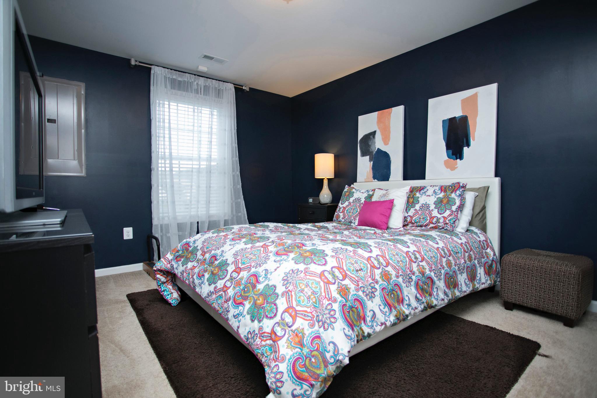 LADYSMITH VILLAGE - Residential