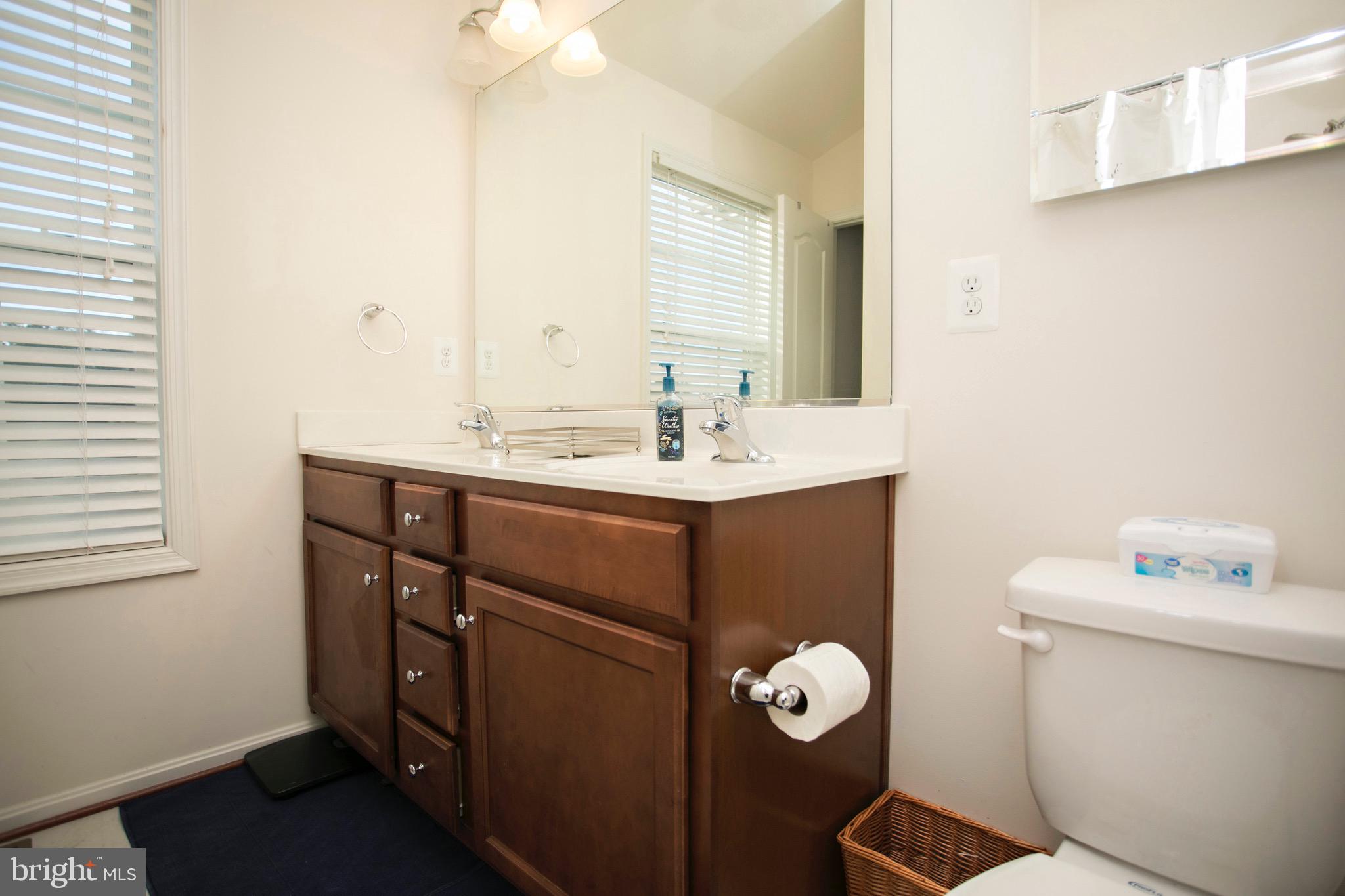 LADYSMITH VILLAGE - Residential