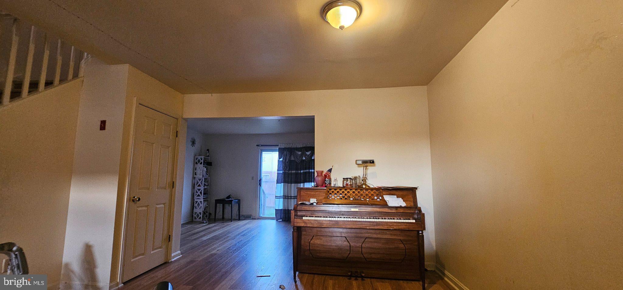 119 HOLMES STREET