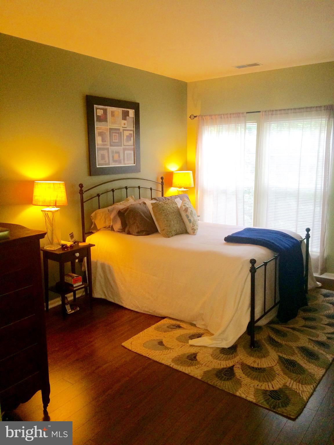 NORTH POINT VILLAS - Residential Lease