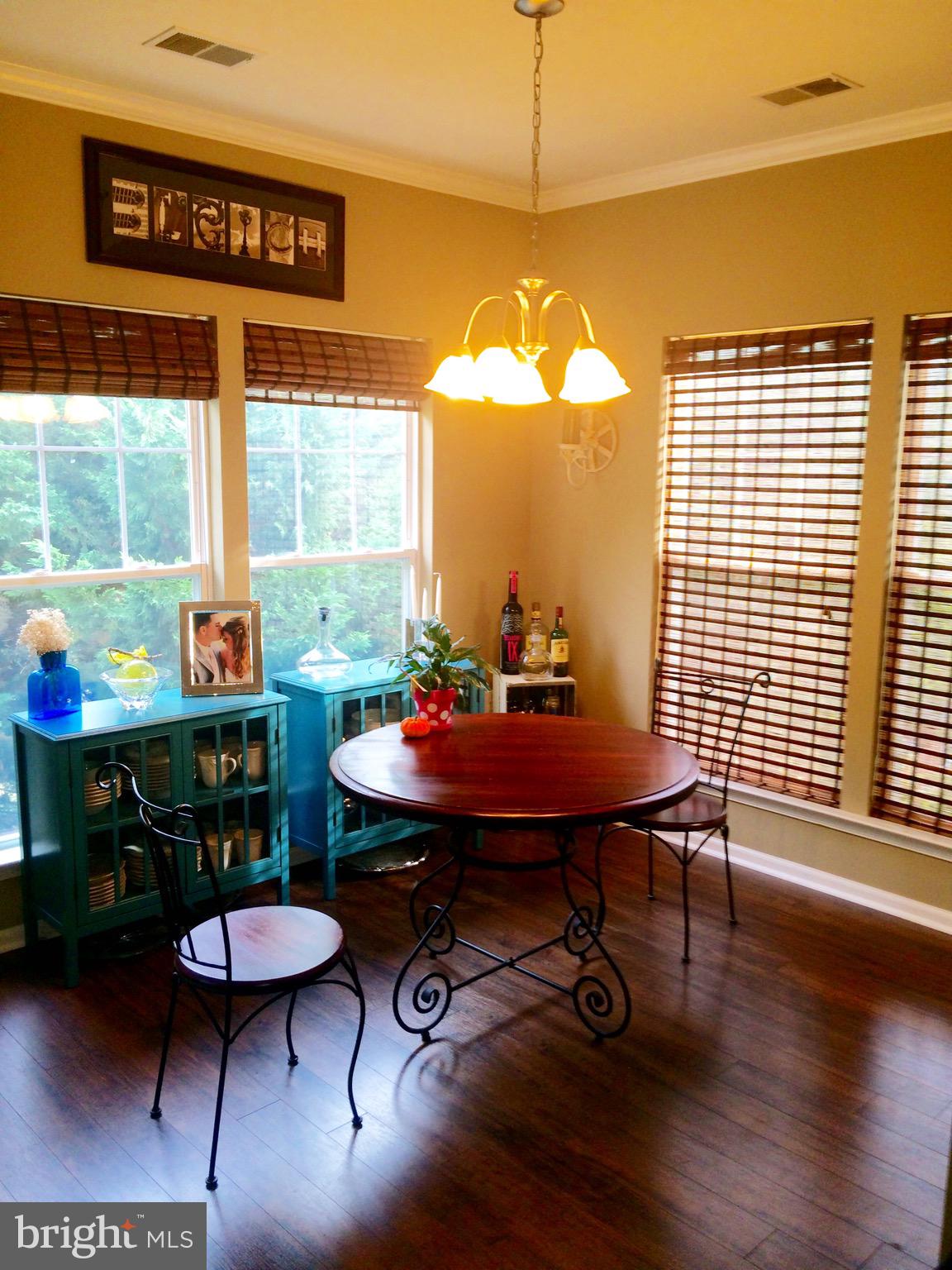 NORTH POINT VILLAS - Residential Lease