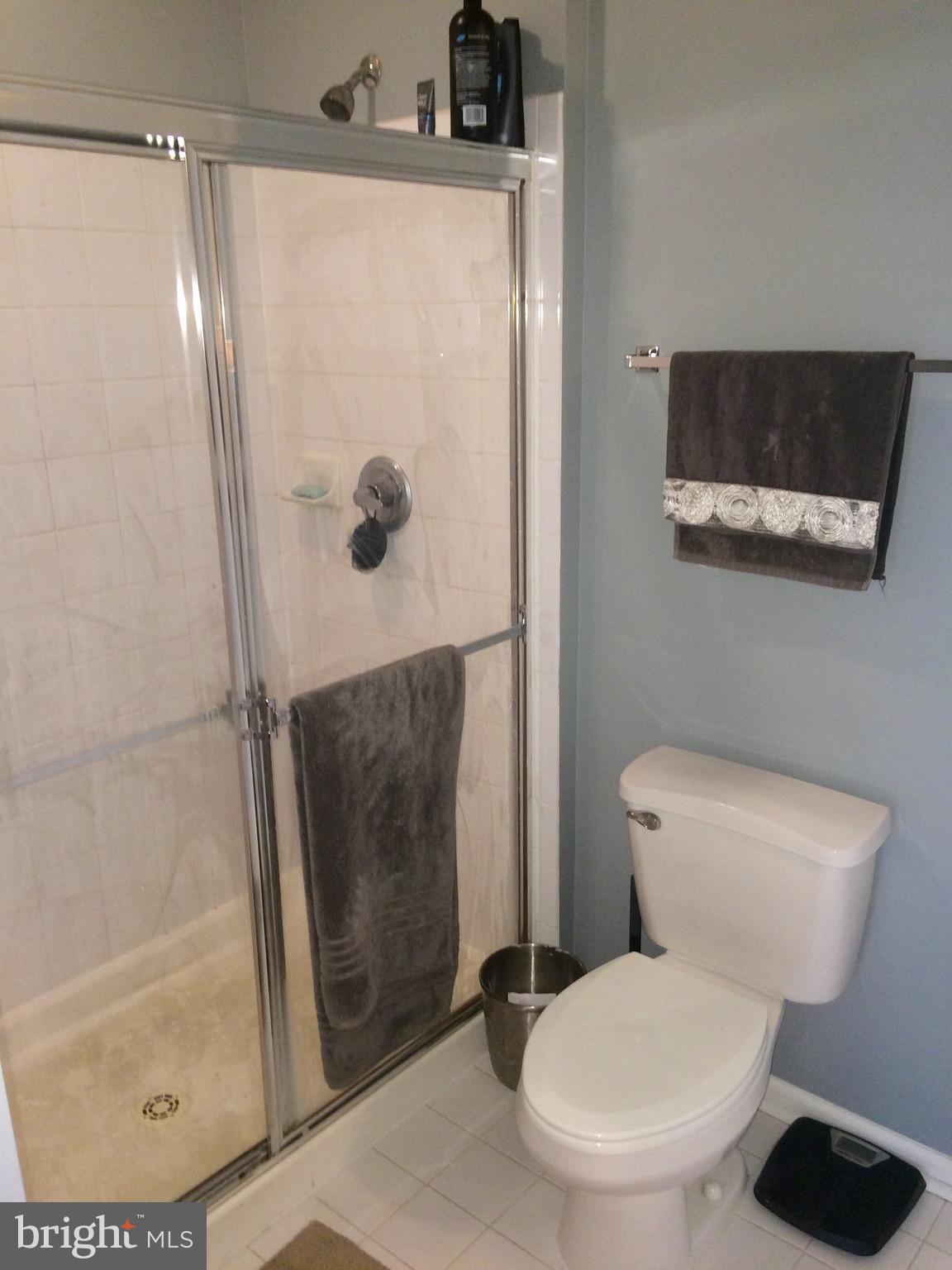 NORTH POINT VILLAS - Residential Lease