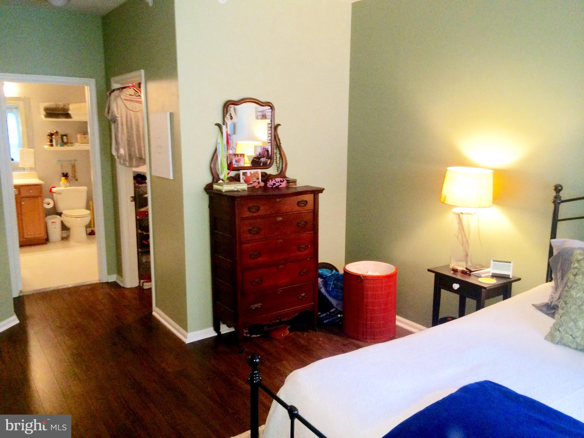 NORTH POINT VILLAS - Residential Lease