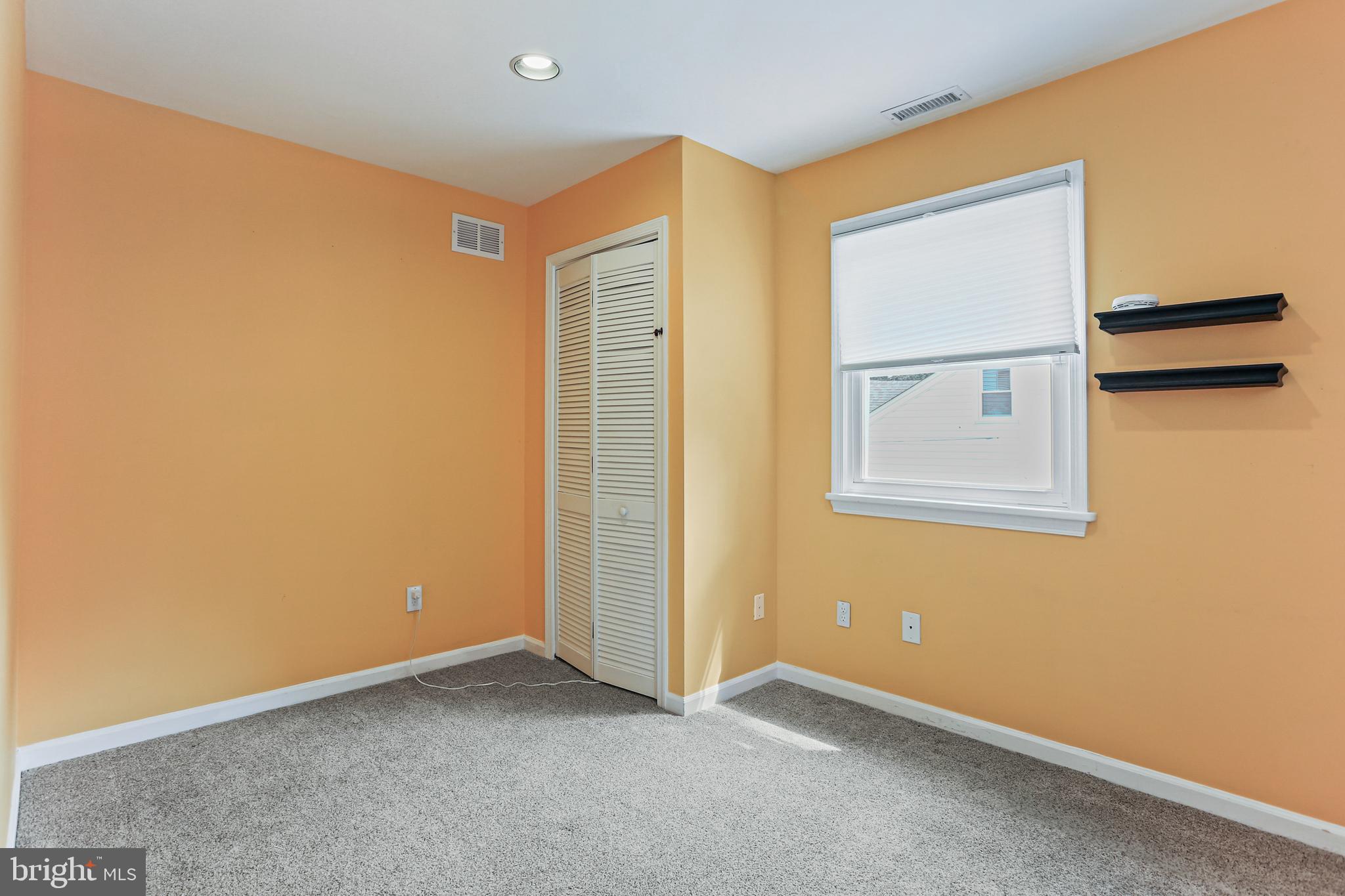 WHEATON HILLS - Residential Lease