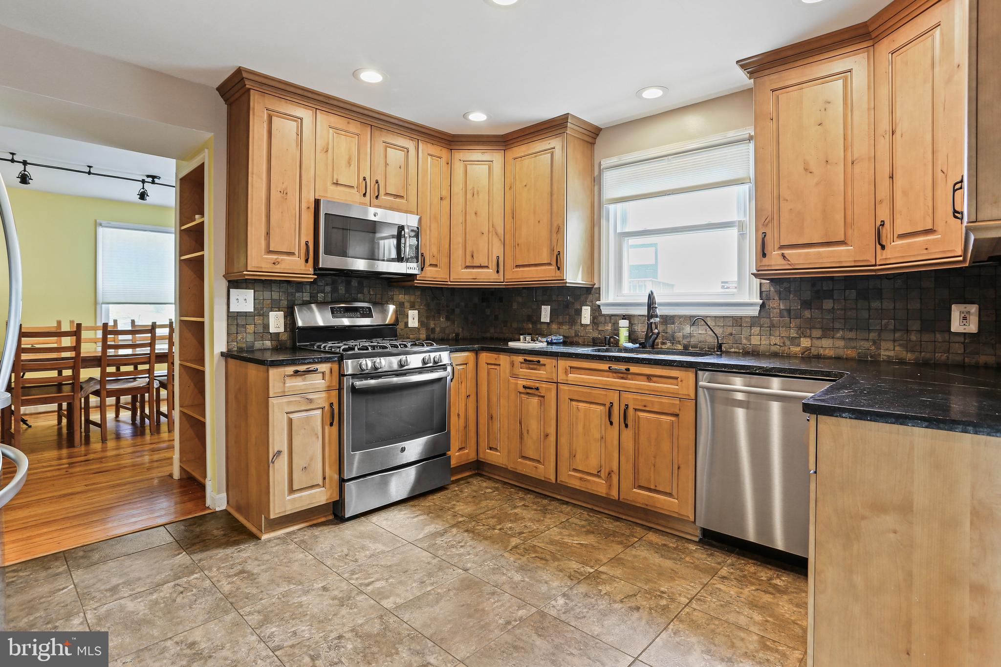 WHEATON HILLS - Residential Lease