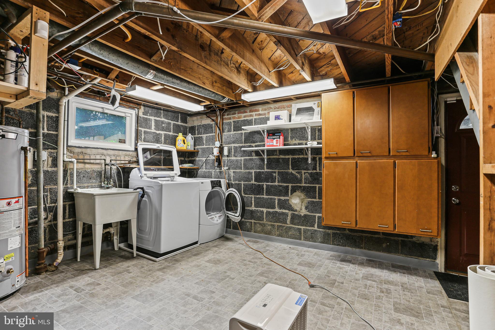 WHEATON HILLS - Residential Lease