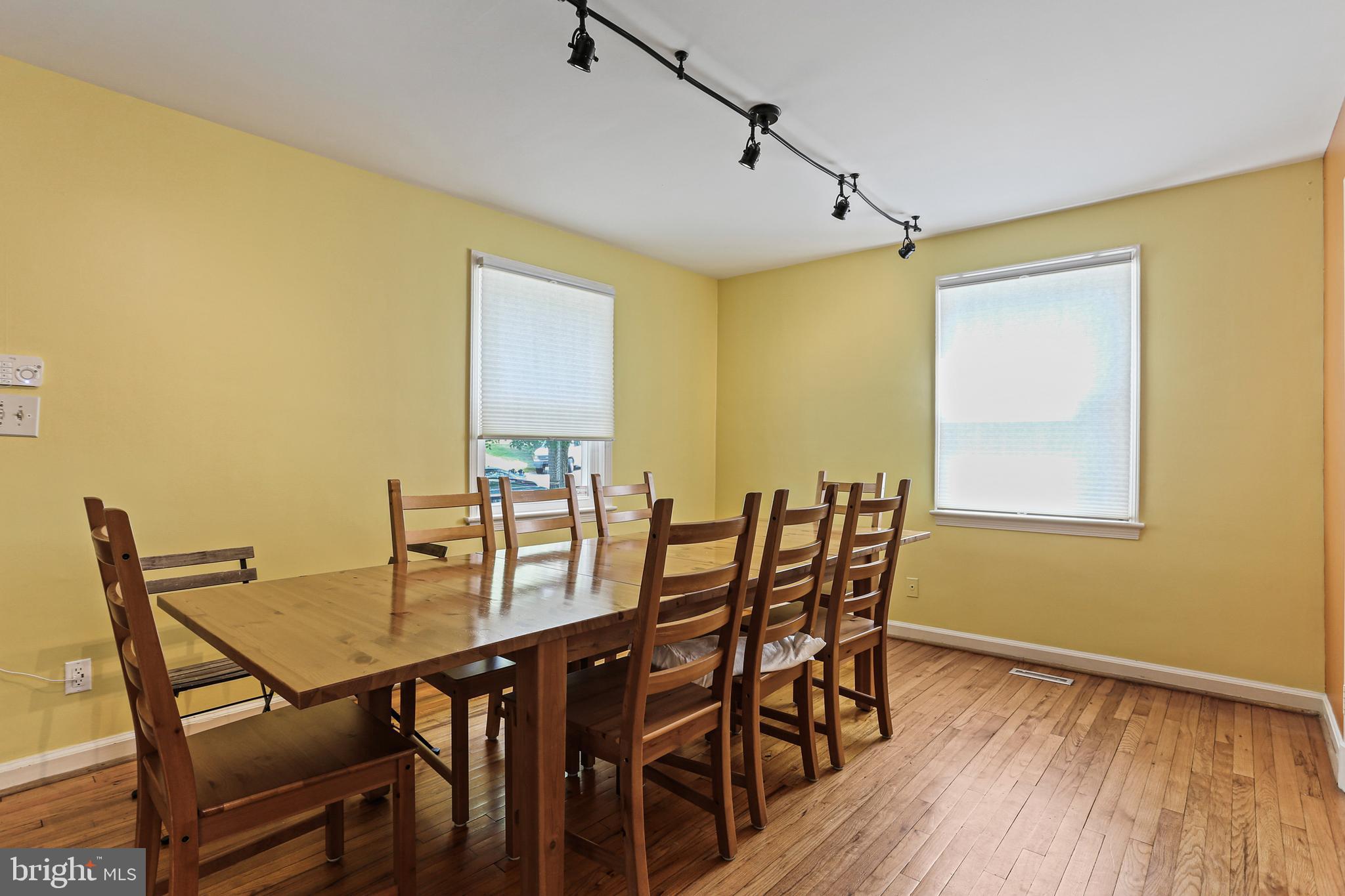 WHEATON HILLS - Residential Lease