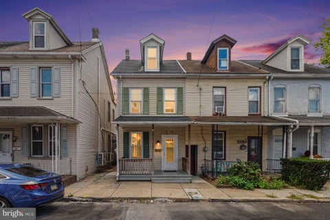 Townhouse For Sale - 338 E Guilford Street<br/> LEBANON, PA 17046