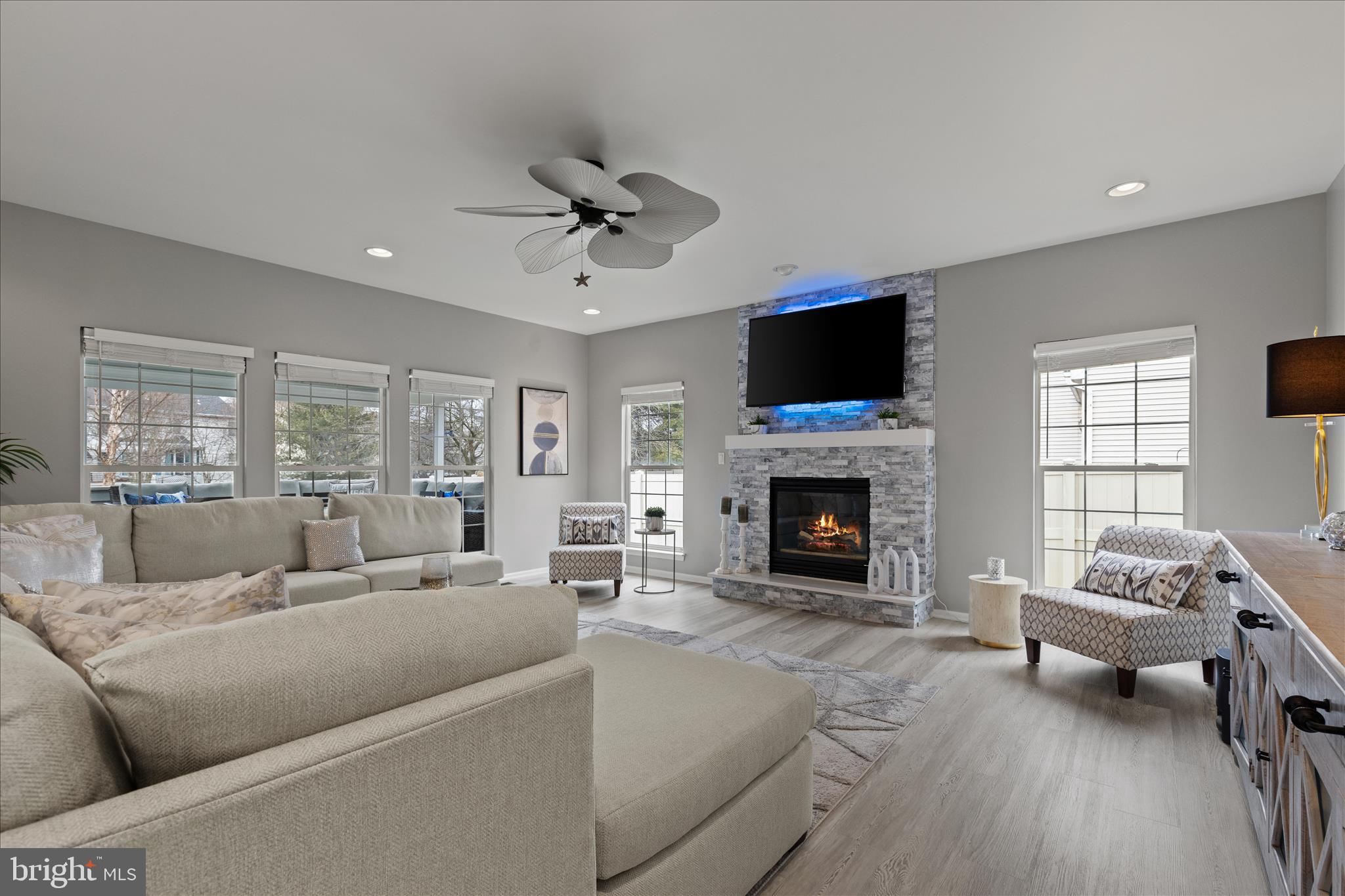 CANTER FARMS - Residential