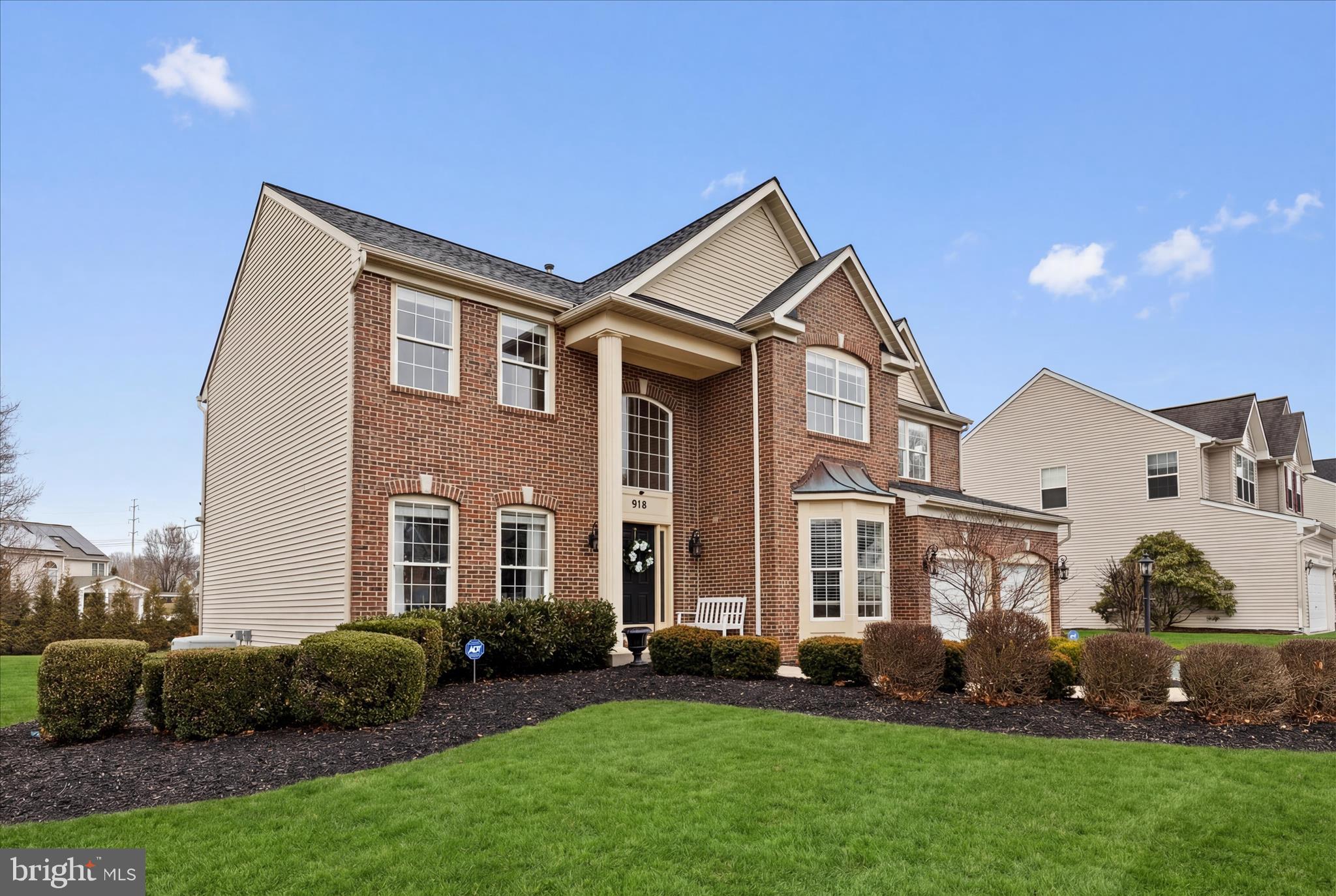 918 FOREST BAY COURT