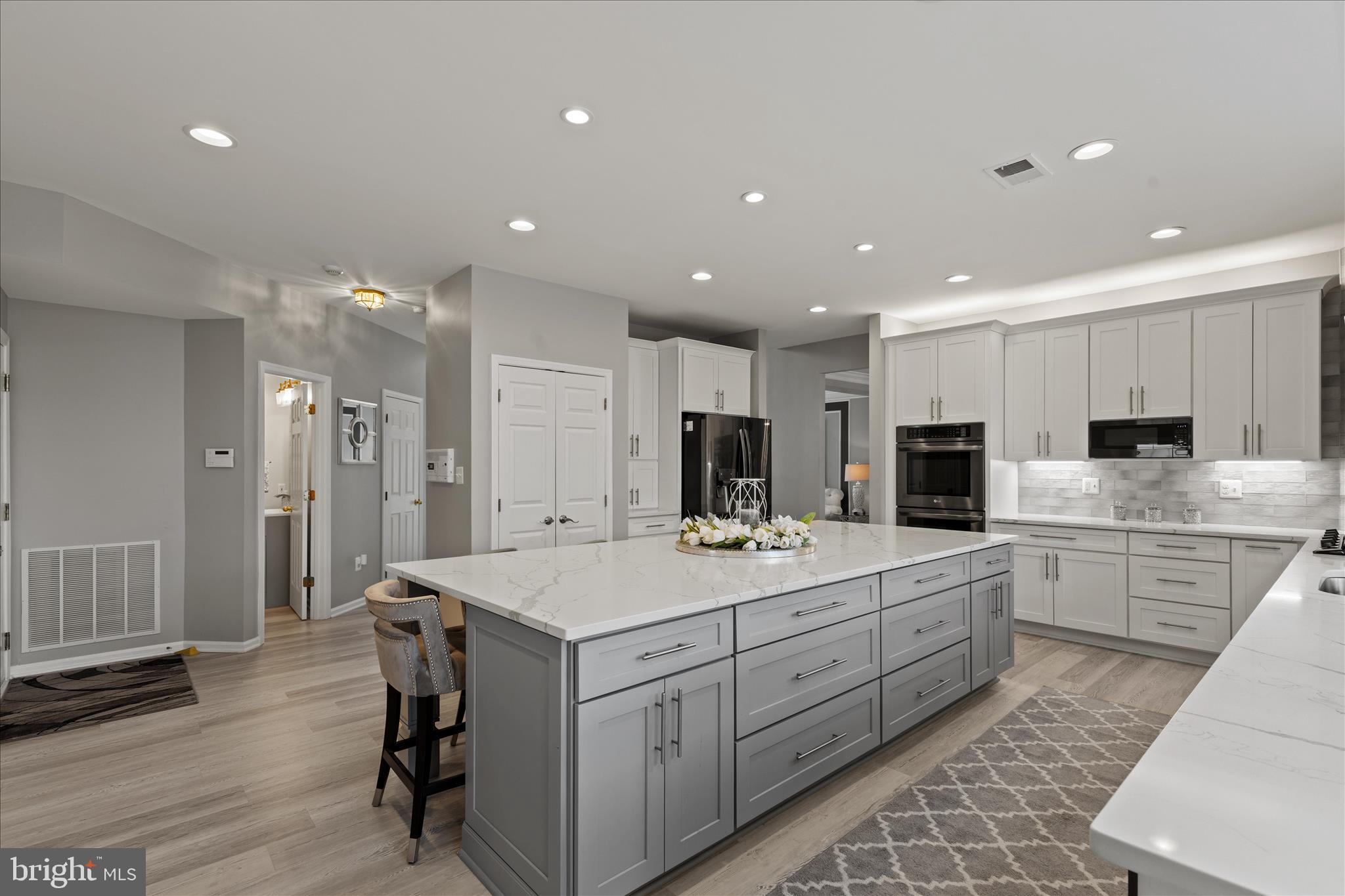 CANTER FARMS - Residential