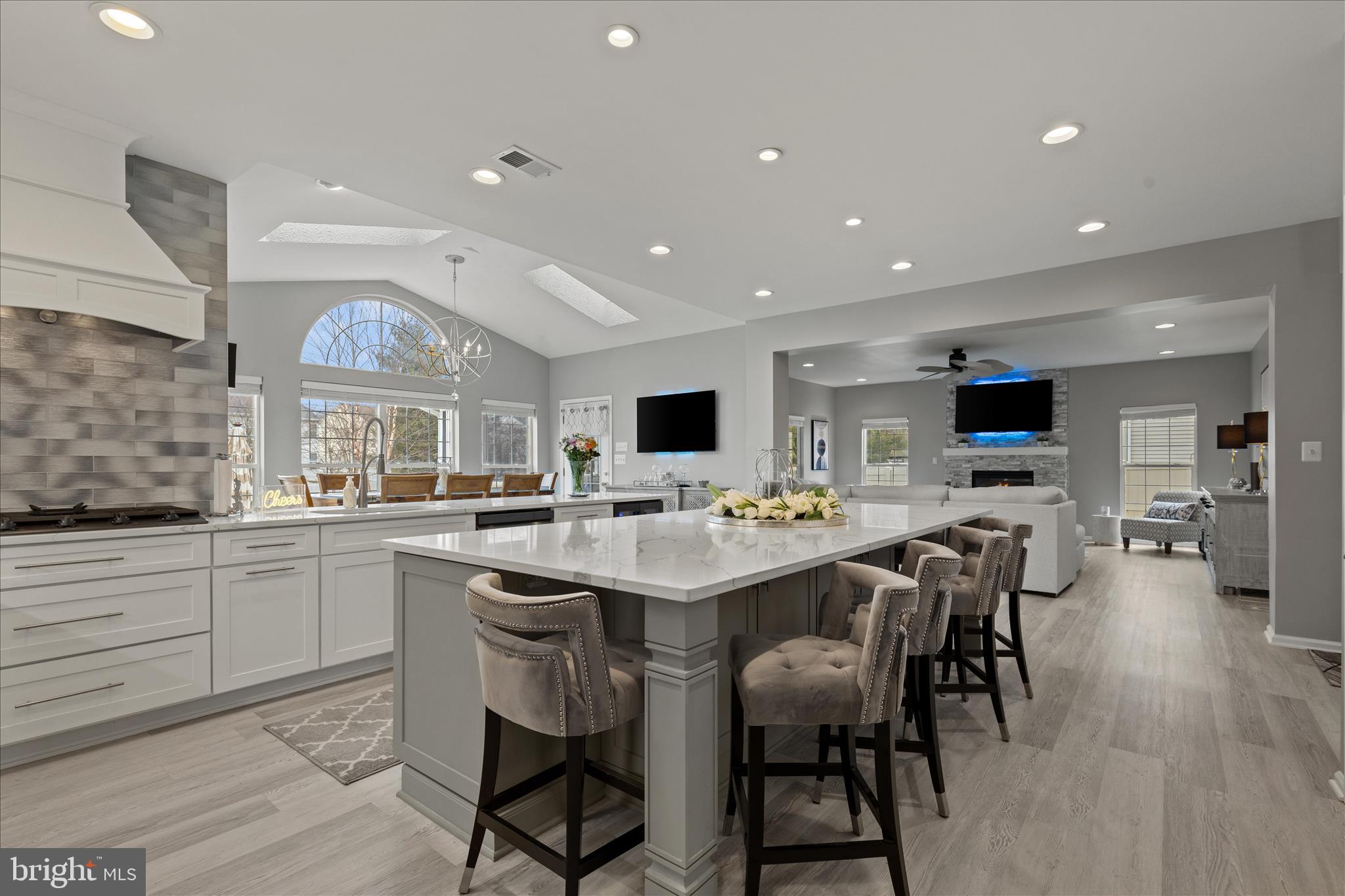 CANTER FARMS - Residential