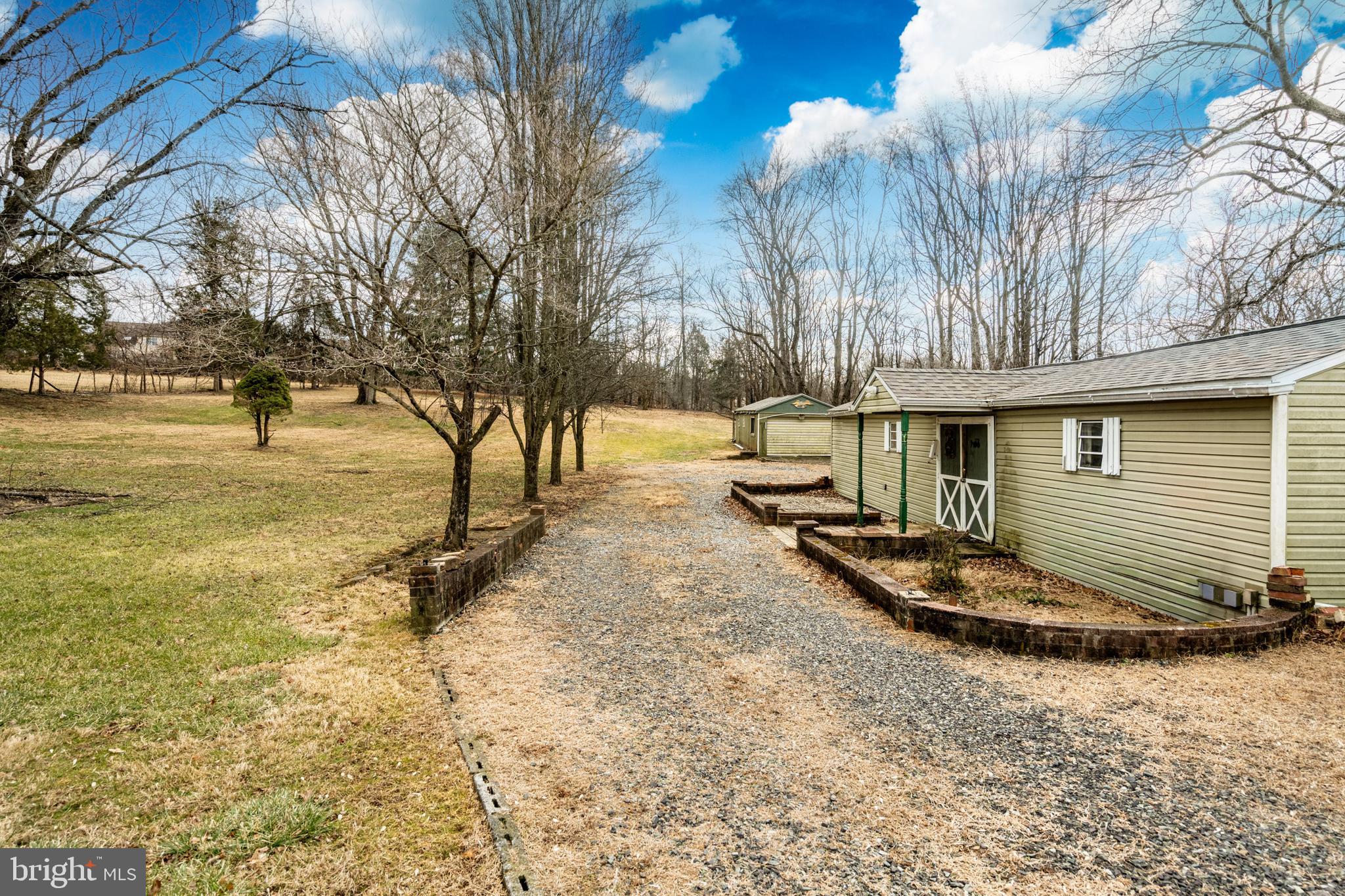 AUDUBON HOLLOW EST - Residential