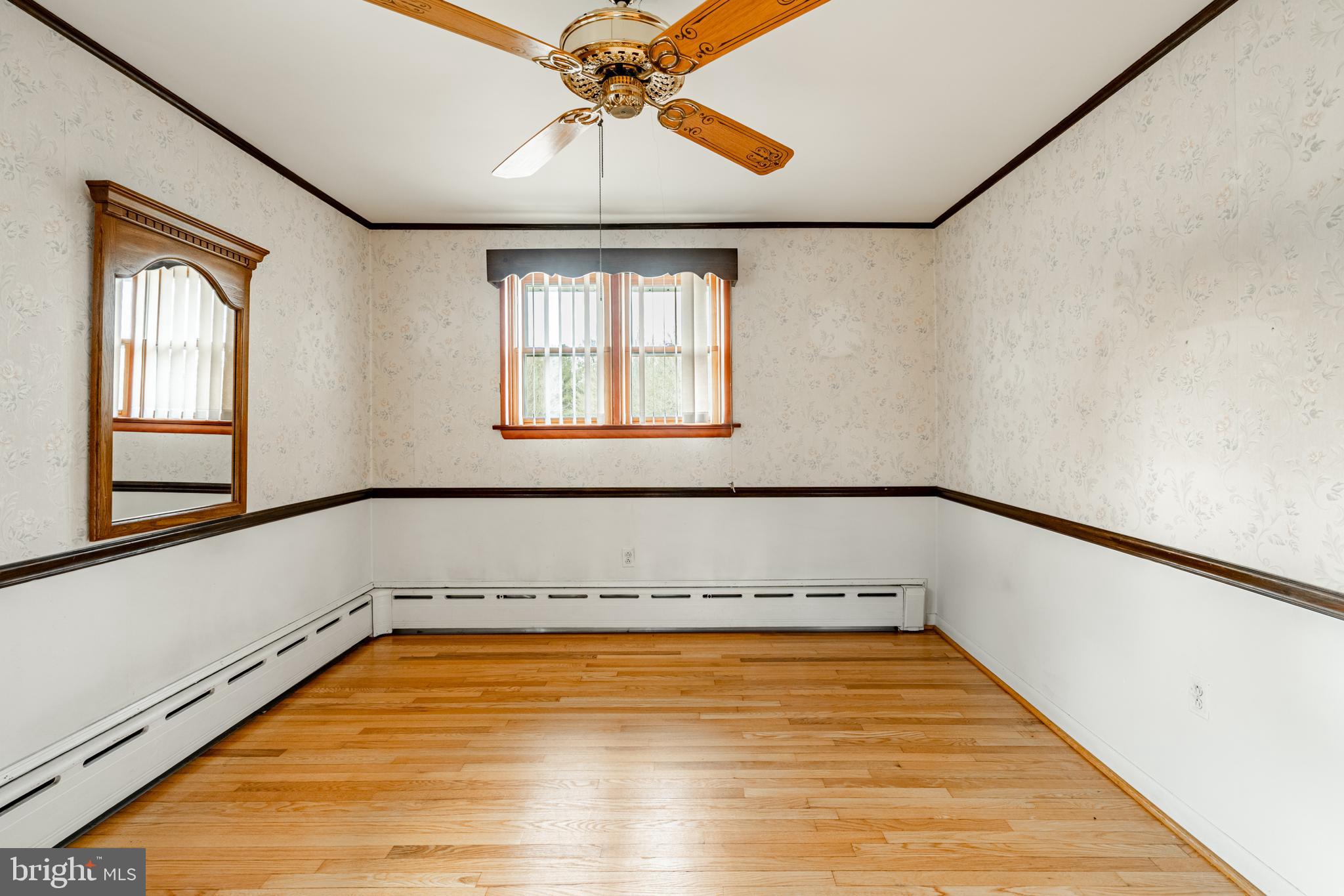 AUDUBON HOLLOW EST - Residential