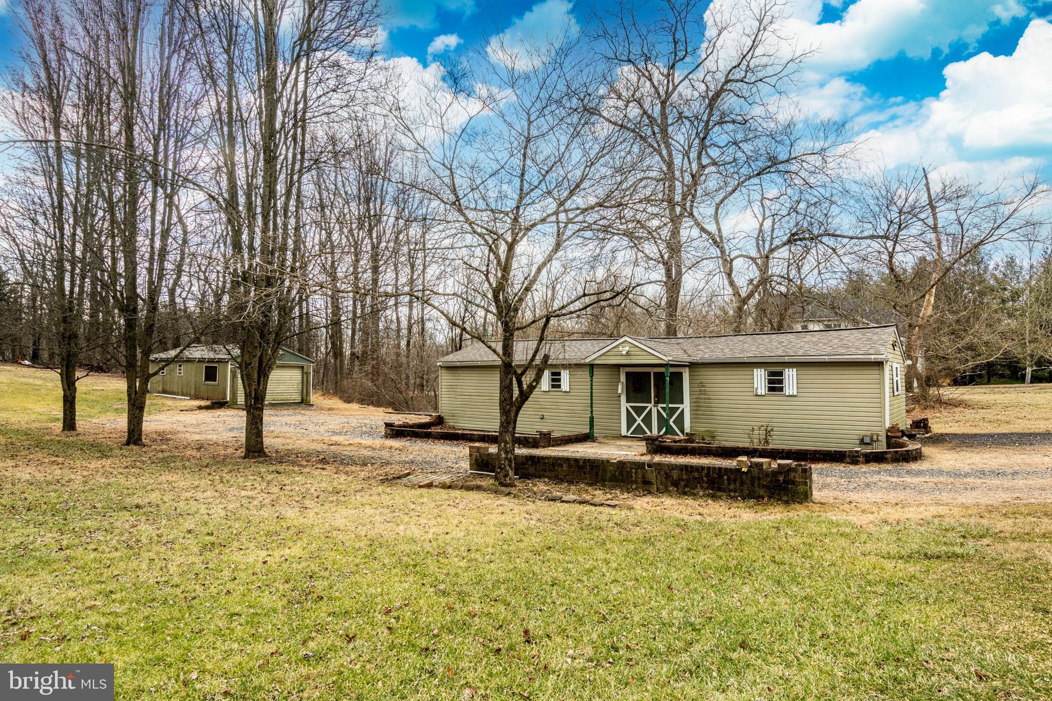 AUDUBON HOLLOW EST - Residential