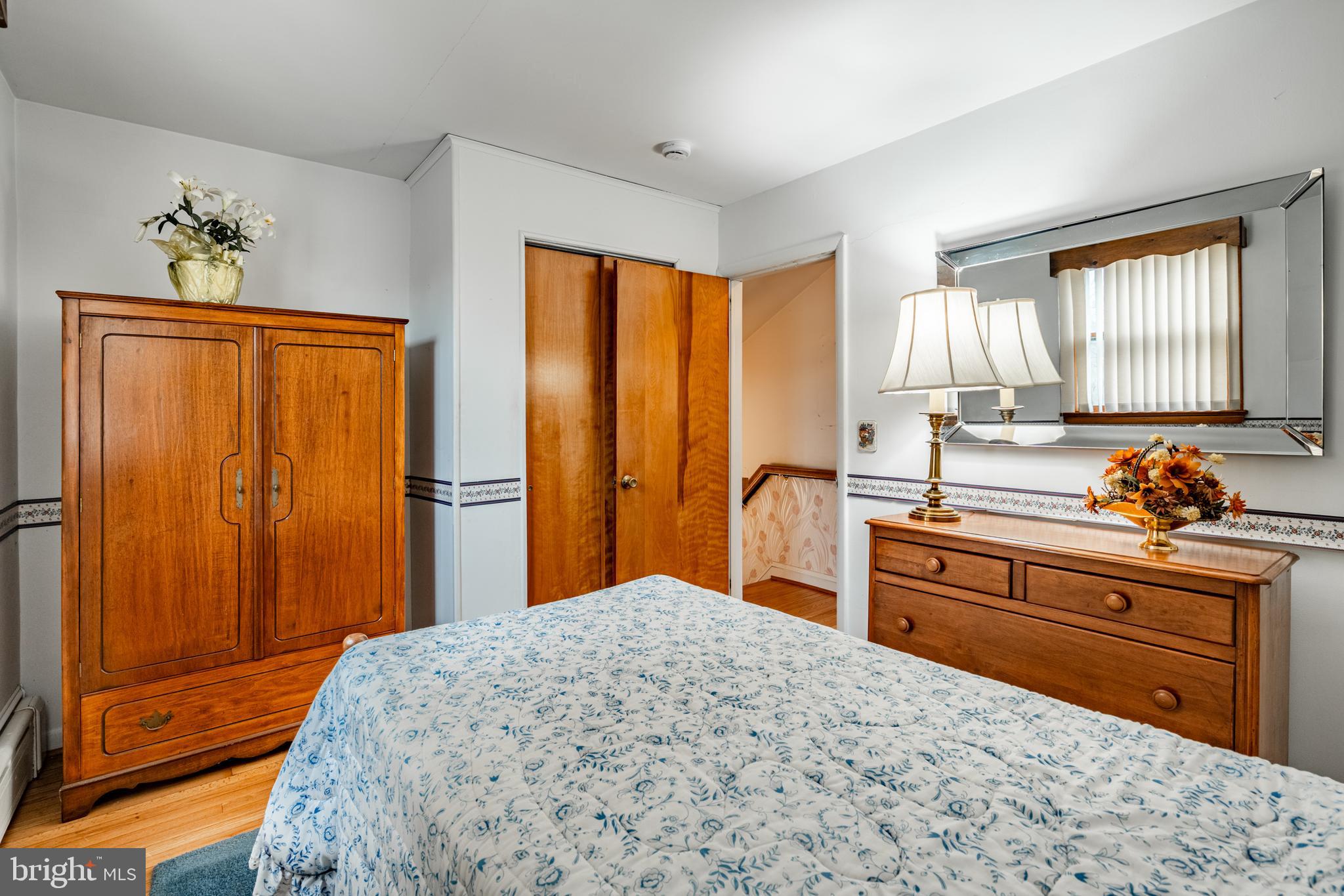 AUDUBON HOLLOW EST - Residential