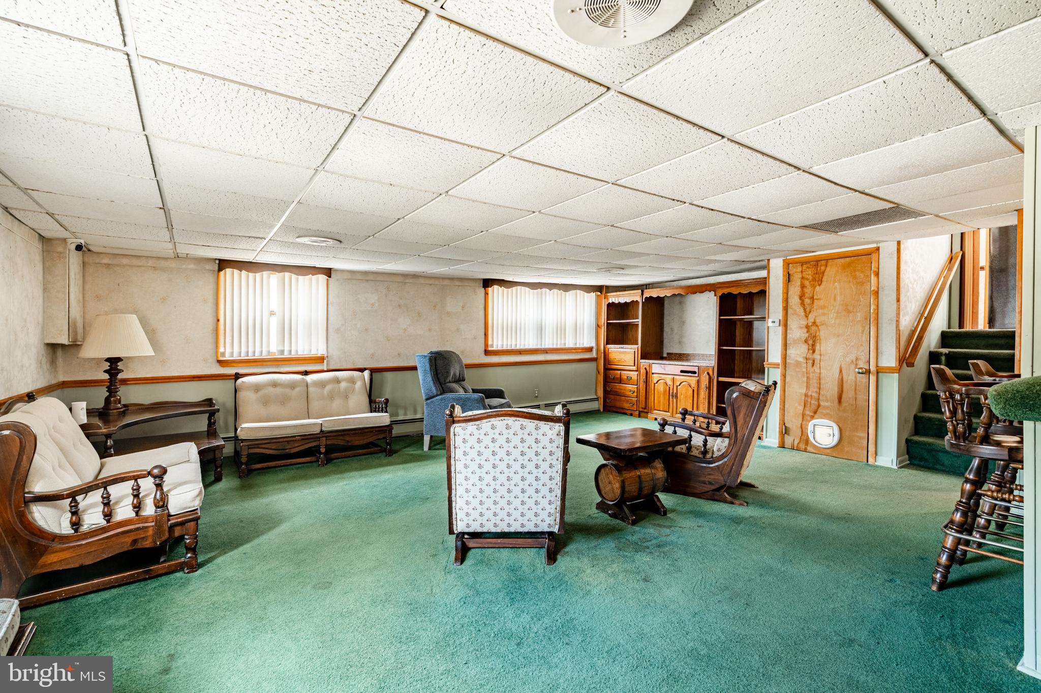 AUDUBON HOLLOW EST - Residential