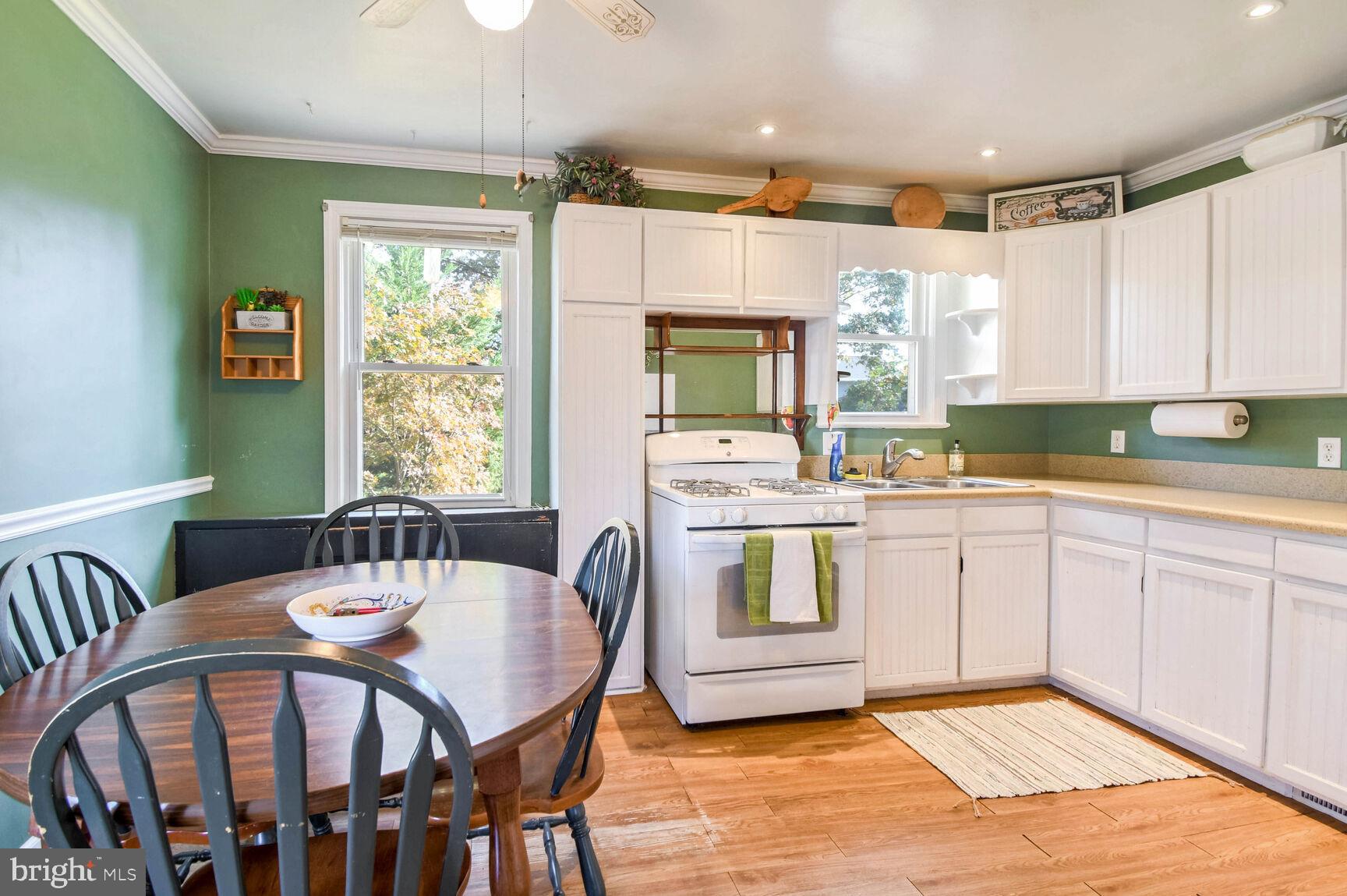 OAK SPRINGS - Residential