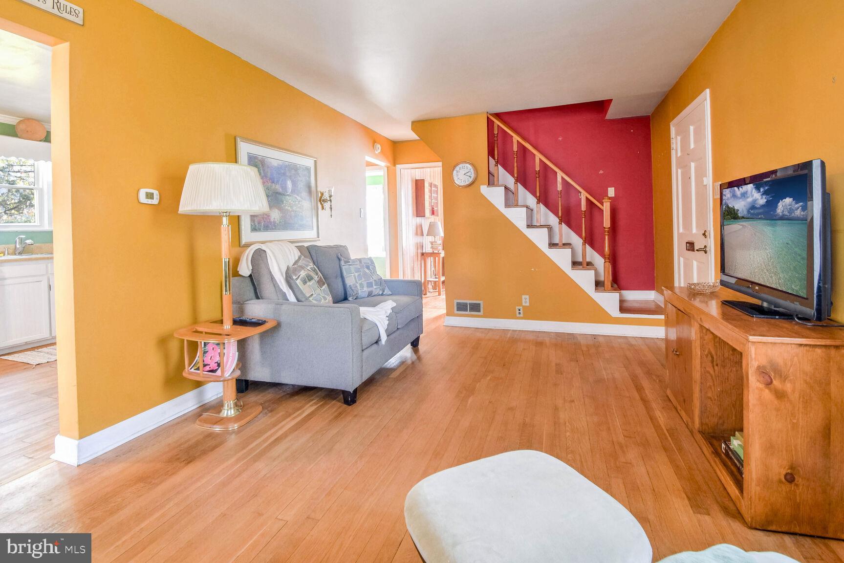 OAK SPRINGS - Residential