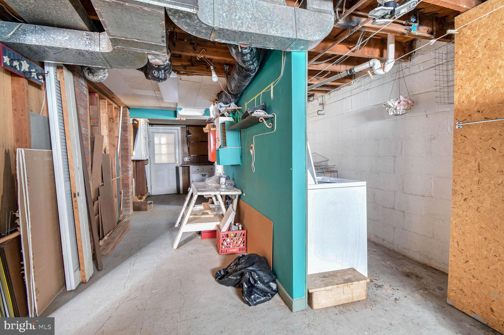 OAK SPRINGS - Residential