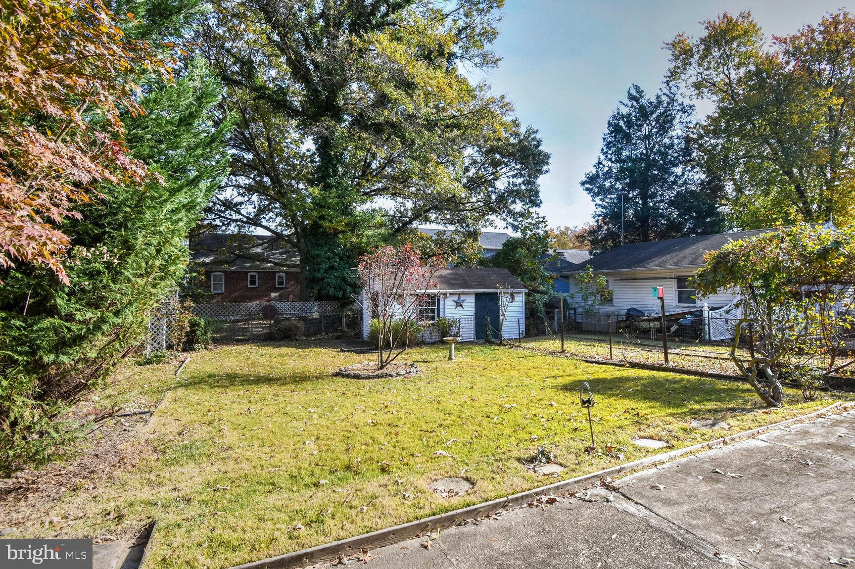 OAK SPRINGS - Residential