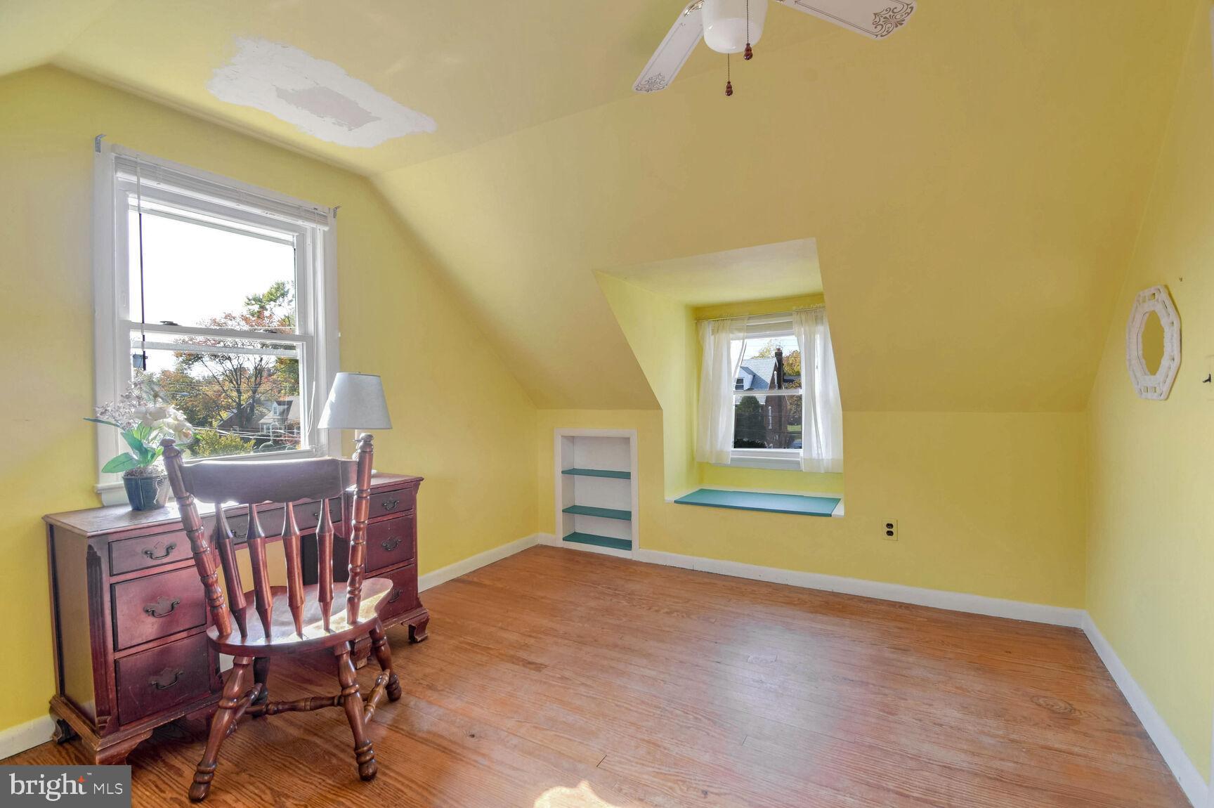 OAK SPRINGS - Residential