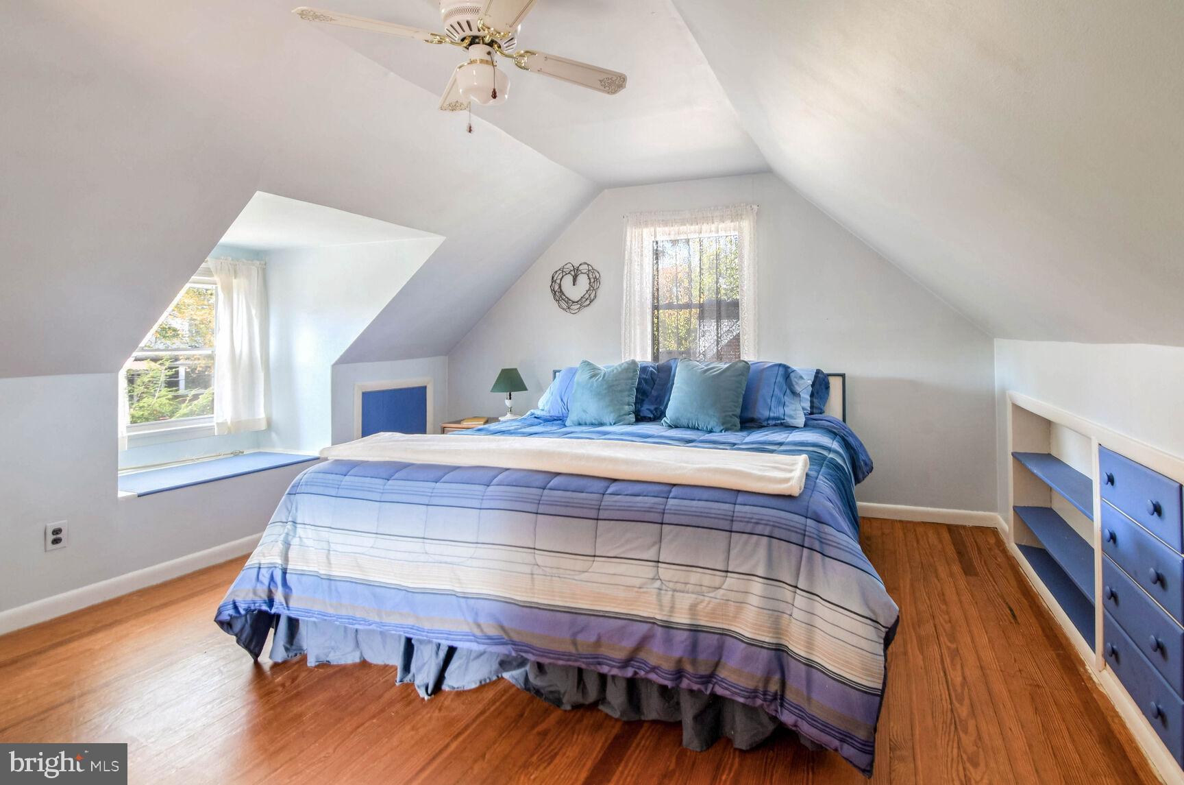 OAK SPRINGS - Residential