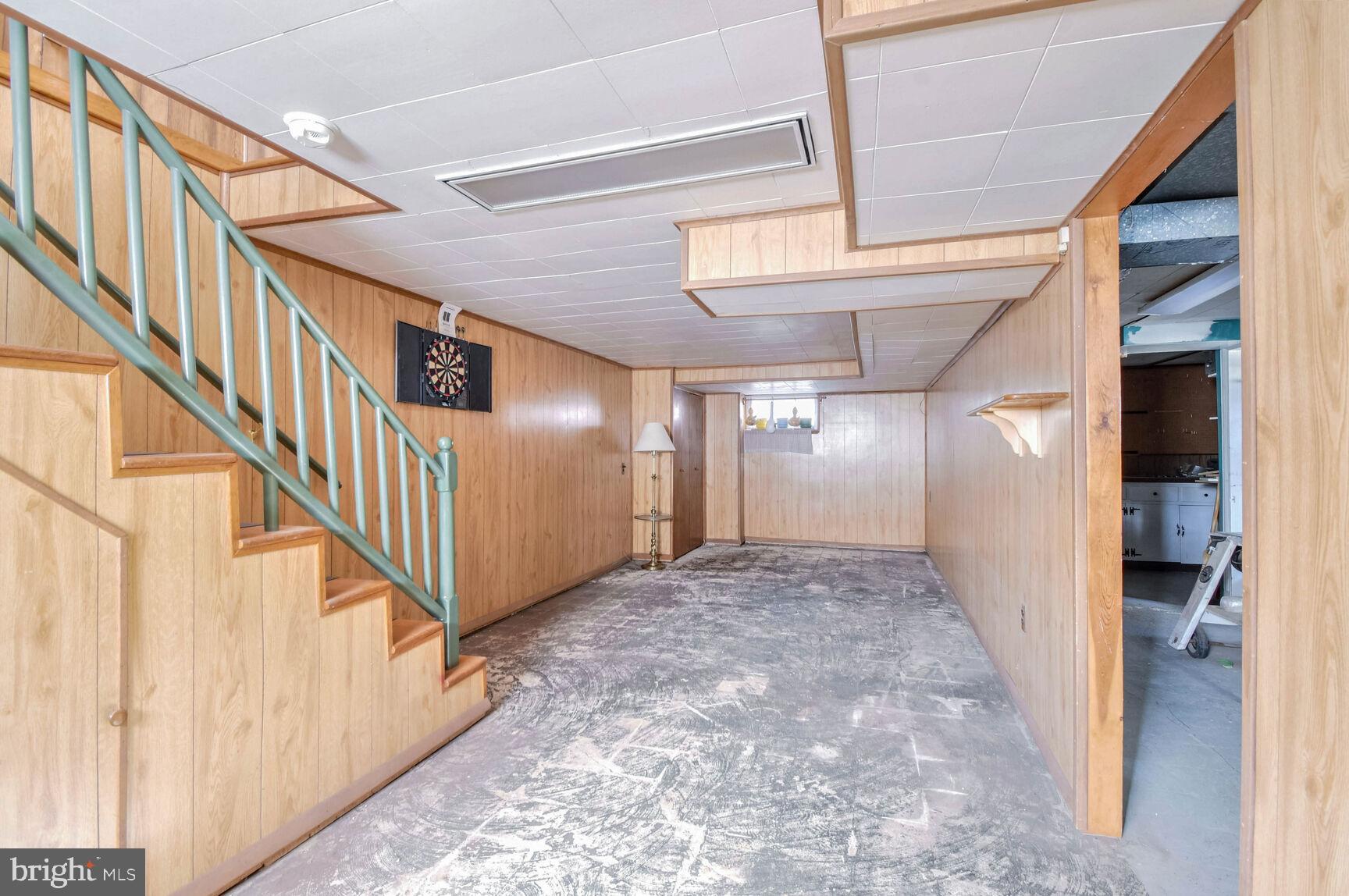 OAK SPRINGS - Residential