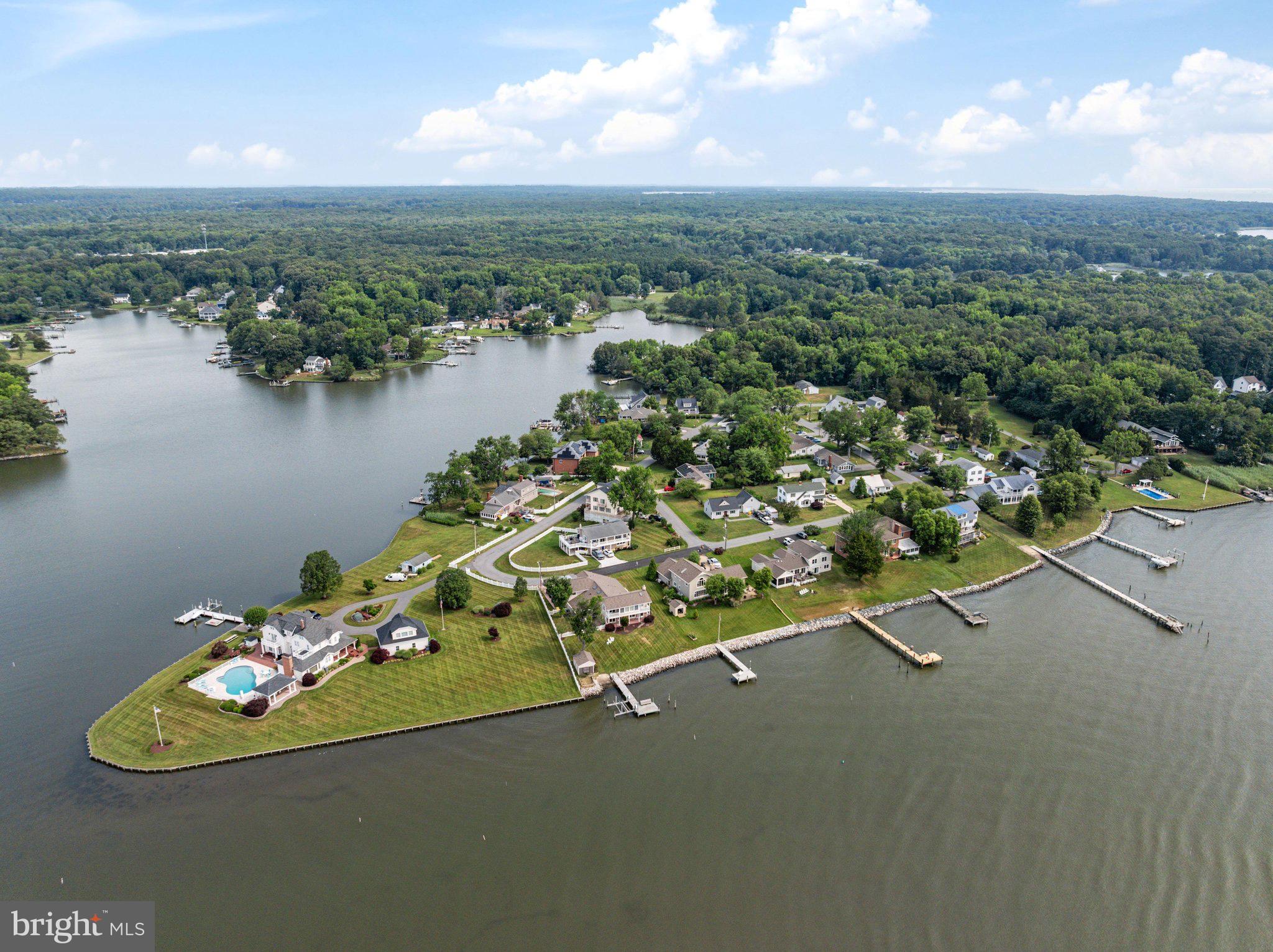 812 BAY VIEW DRIVE