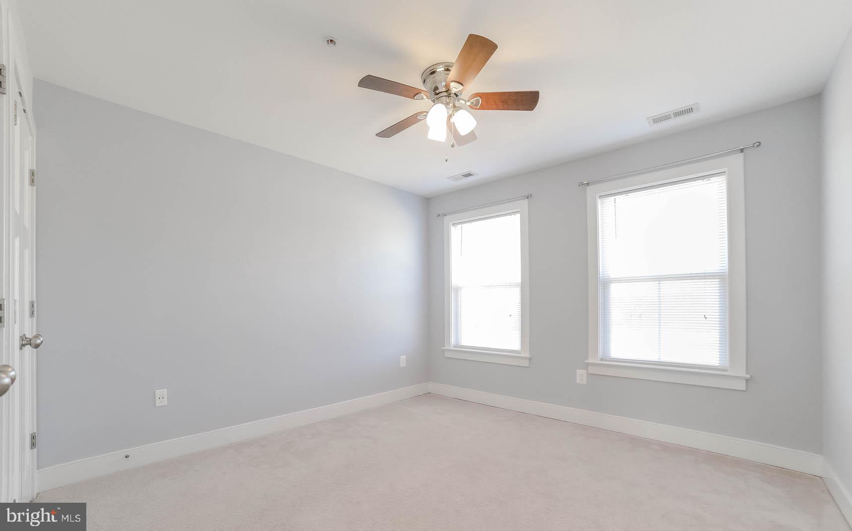 LIGHTHOUSE COMMONS - Residential