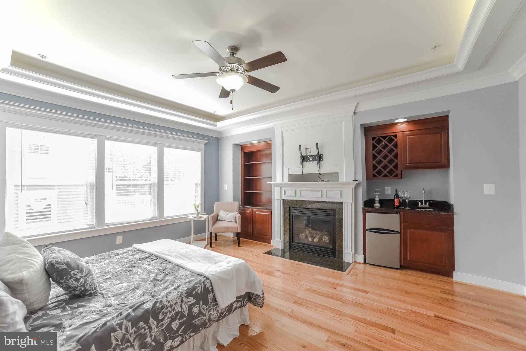 LIGHTHOUSE COMMONS - Residential